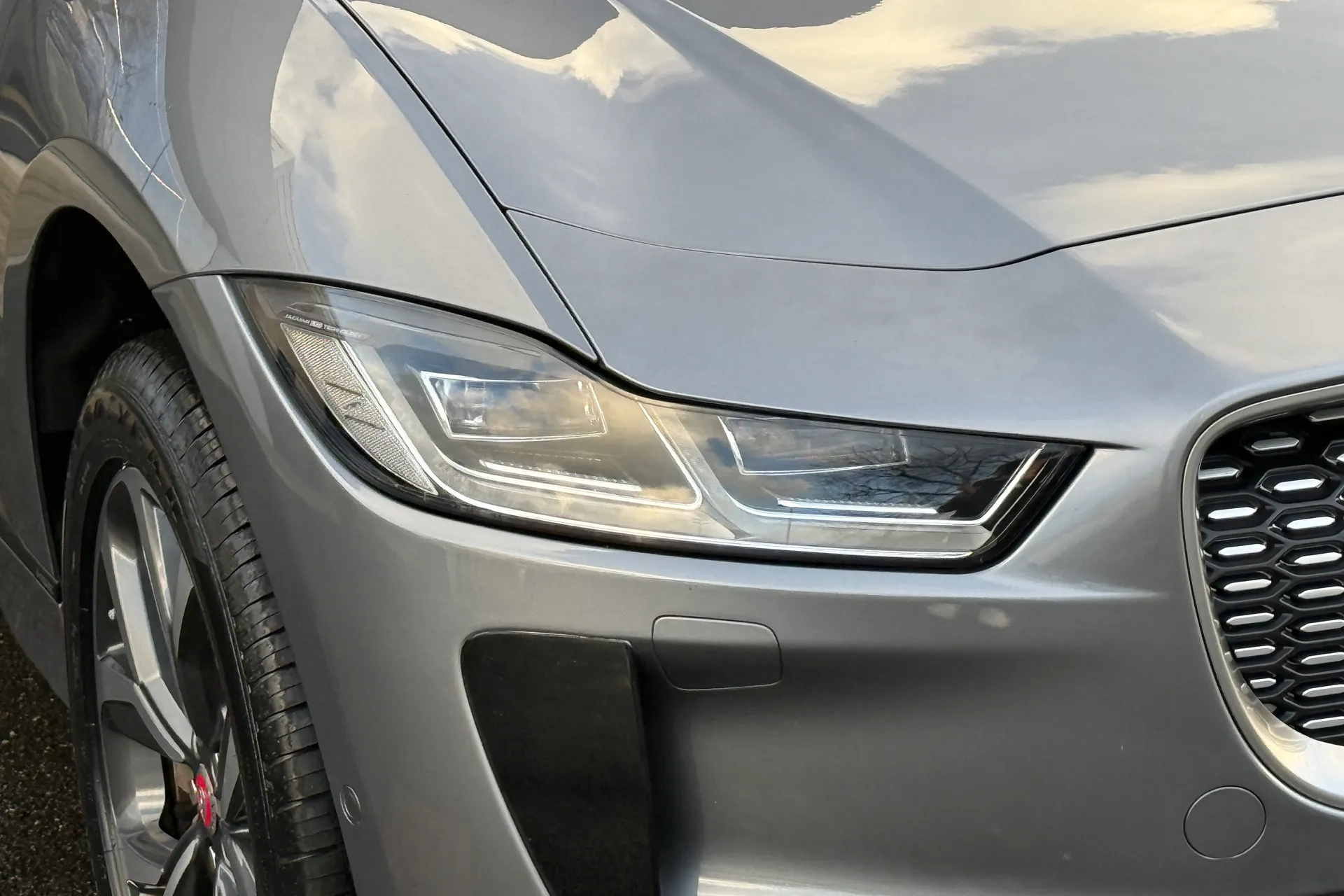 Jaguar I-PACE thumbnail image number 47