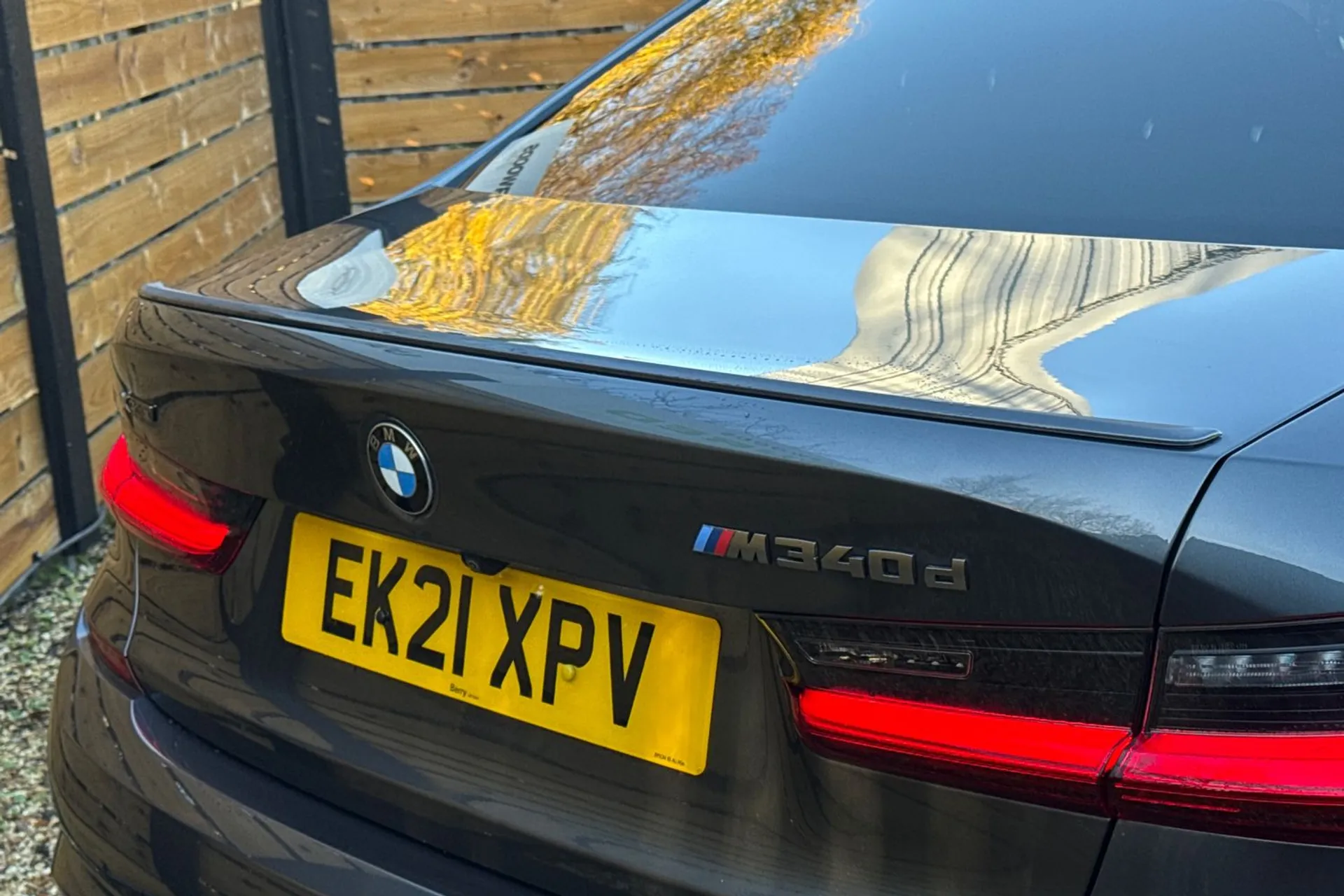 BMW 3 SERIES thumbnail image number 16