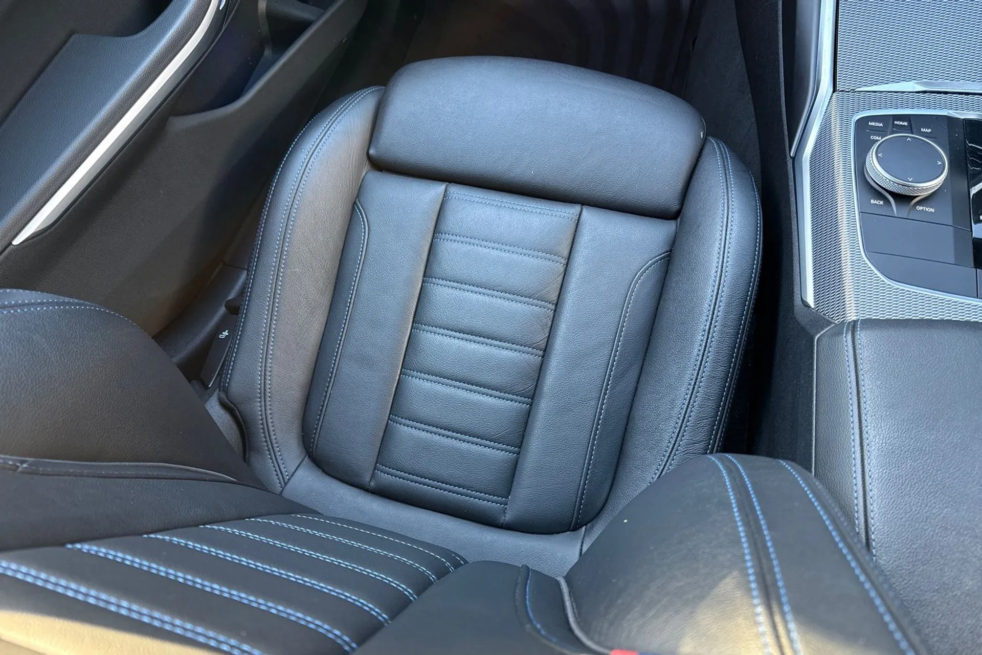 BMW 3 SERIES thumbnail image number 34