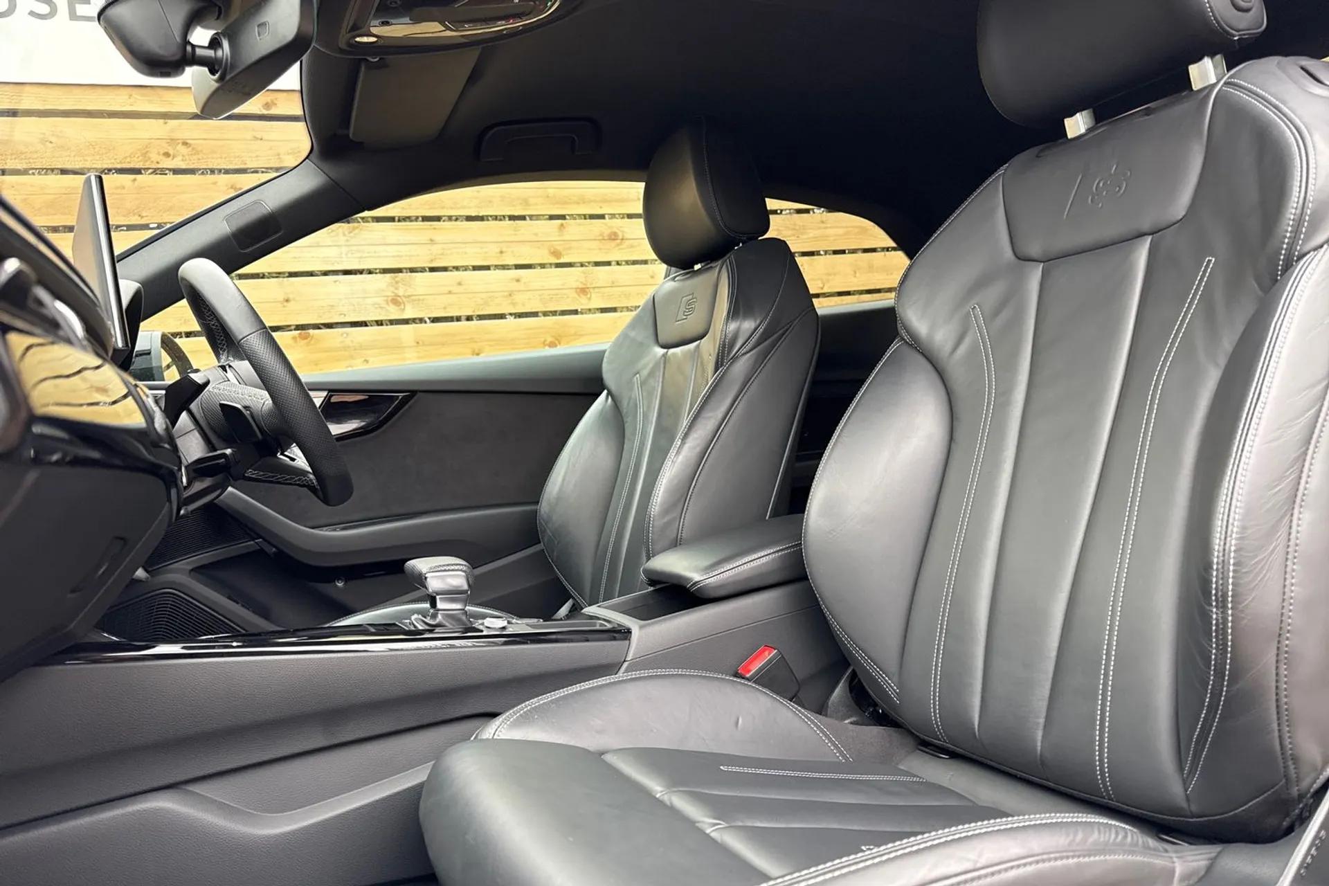 Audi A5 thumbnail image number 30