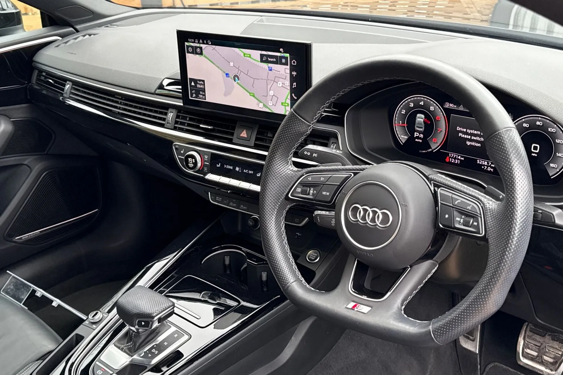 Audi A5 thumbnail image number 28