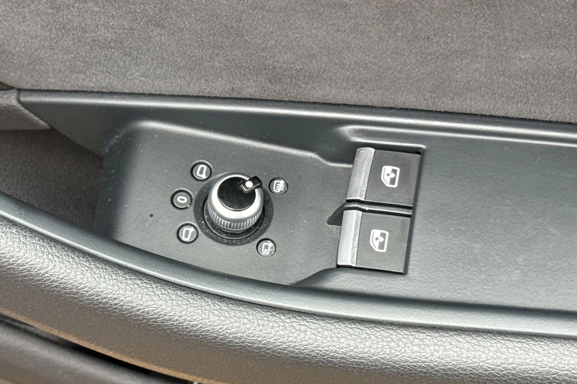 Audi A5 thumbnail image number 46