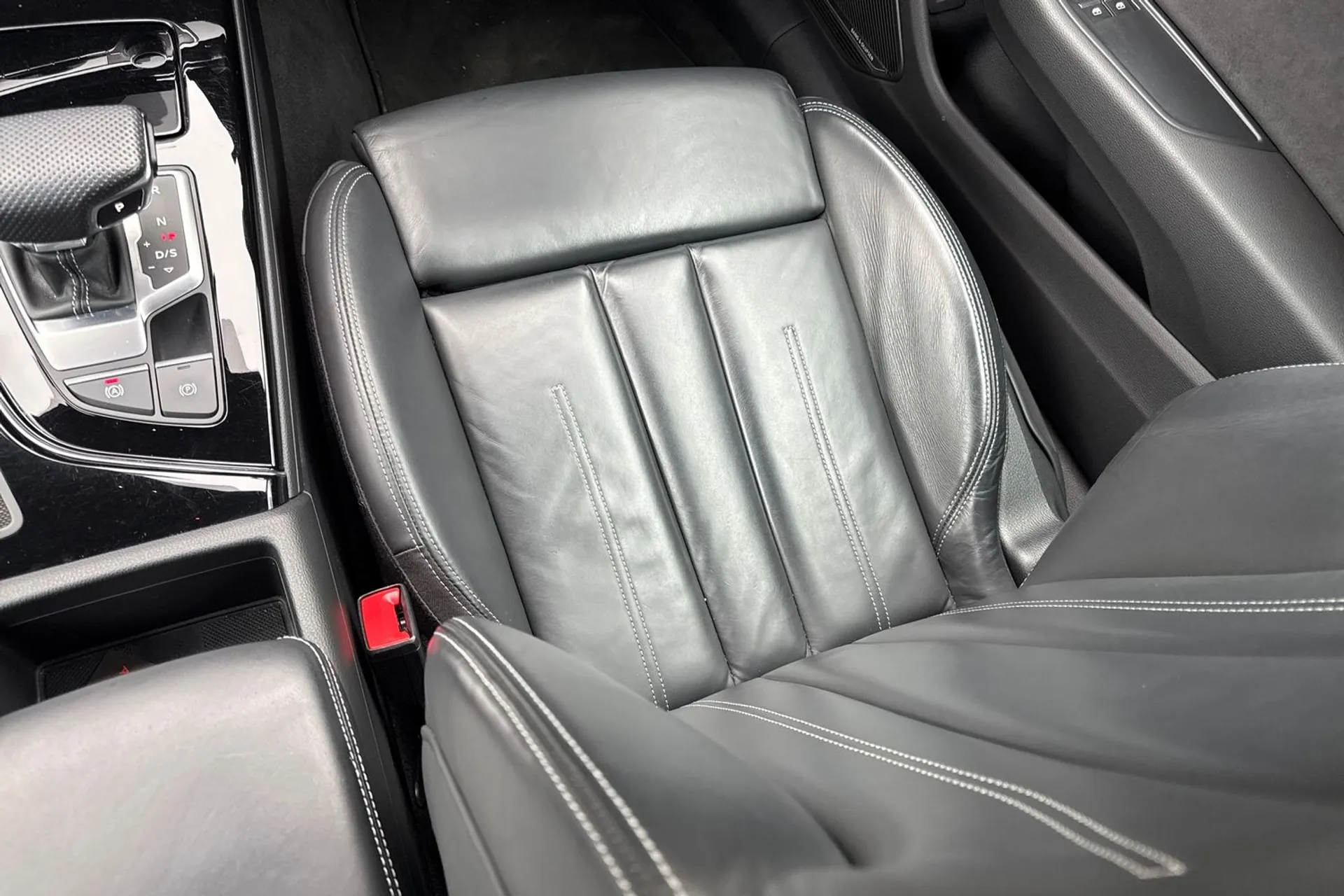 Audi A5 thumbnail image number 35