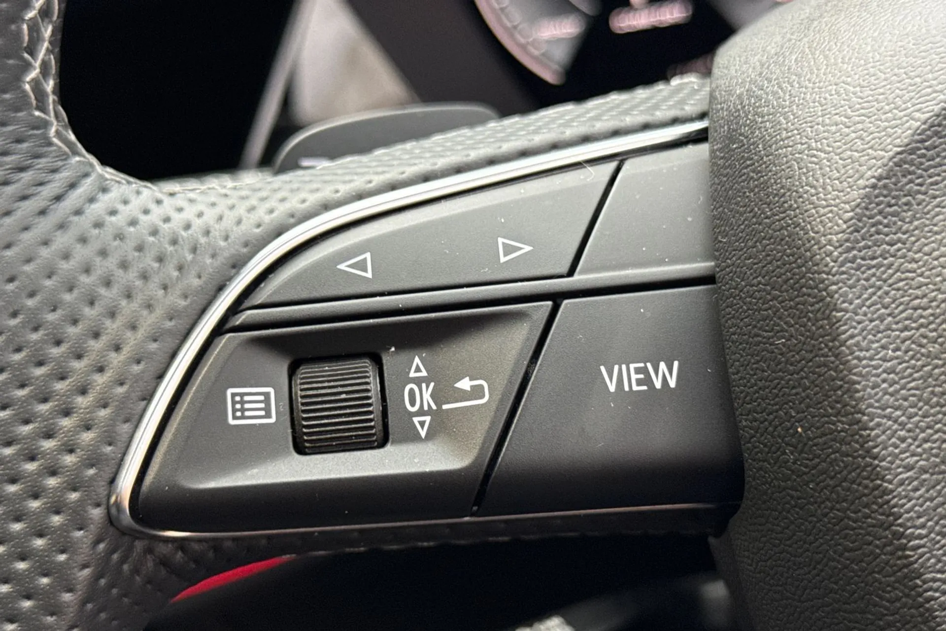 Audi A3 thumbnail image number 38