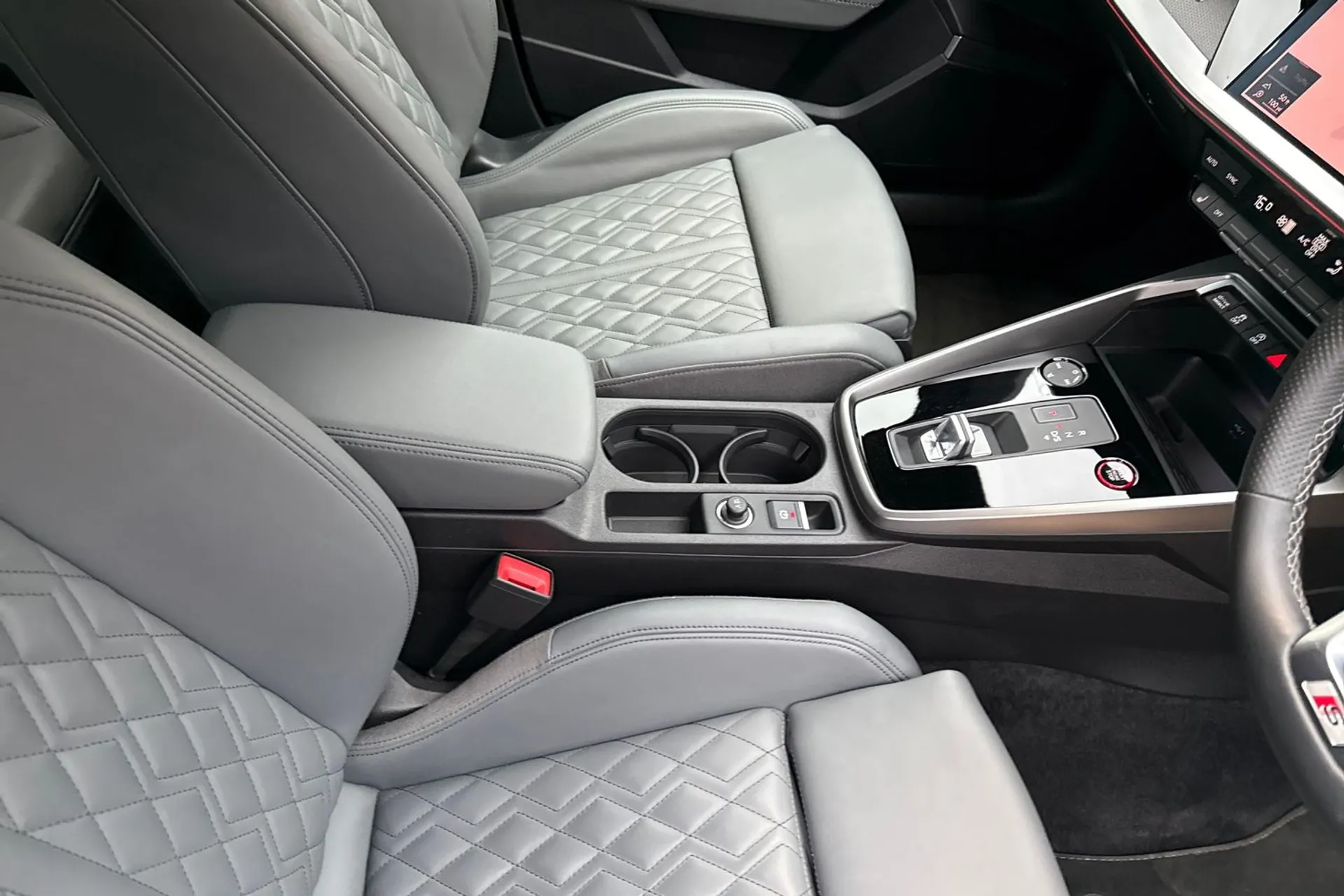 Audi A3 thumbnail image number 42