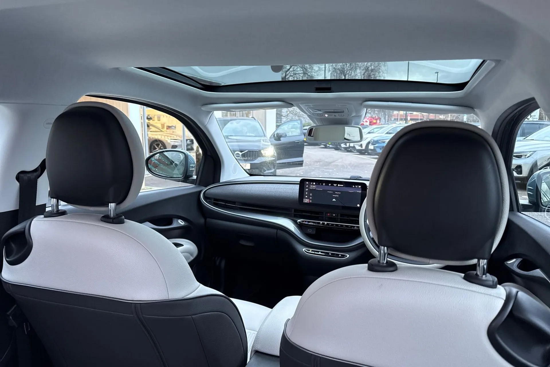 FIAT 500 thumbnail image number 24