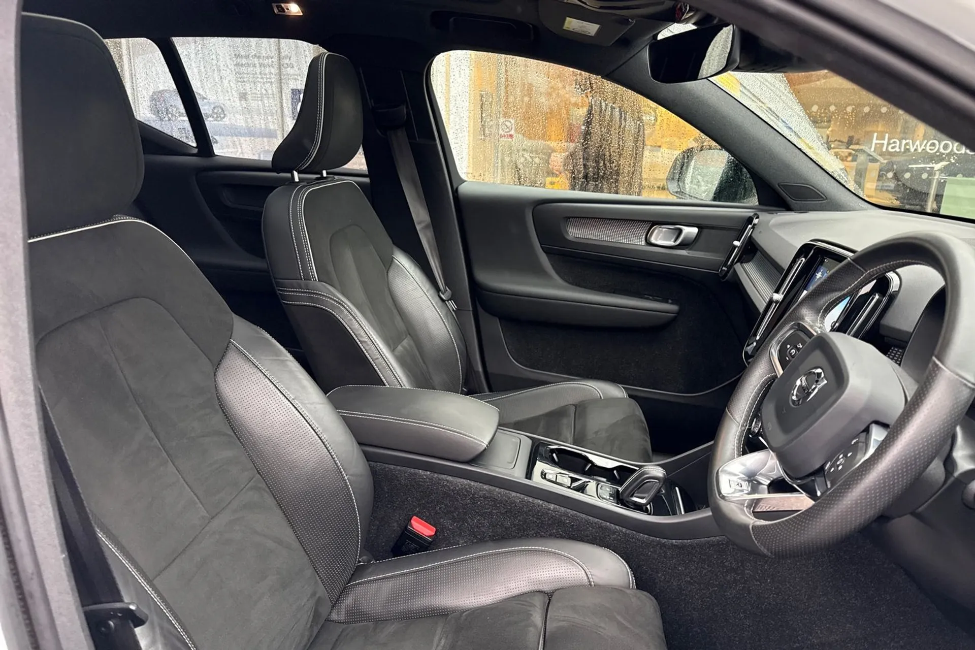 Volvo XC40 thumbnail image number 26