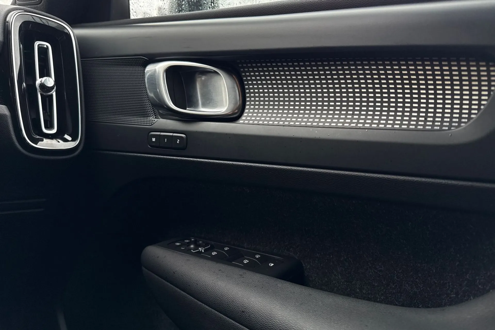 Volvo XC40 thumbnail image number 44