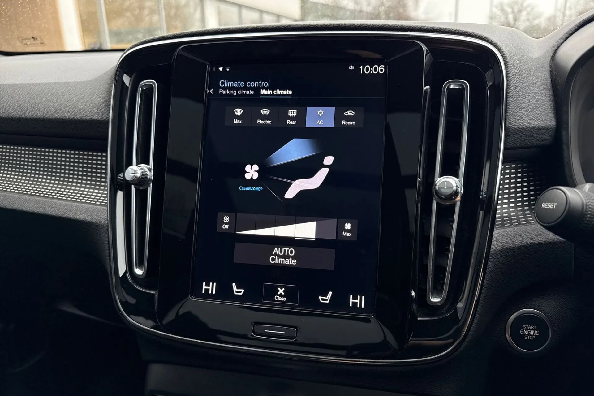 Volvo XC40 thumbnail image number 39