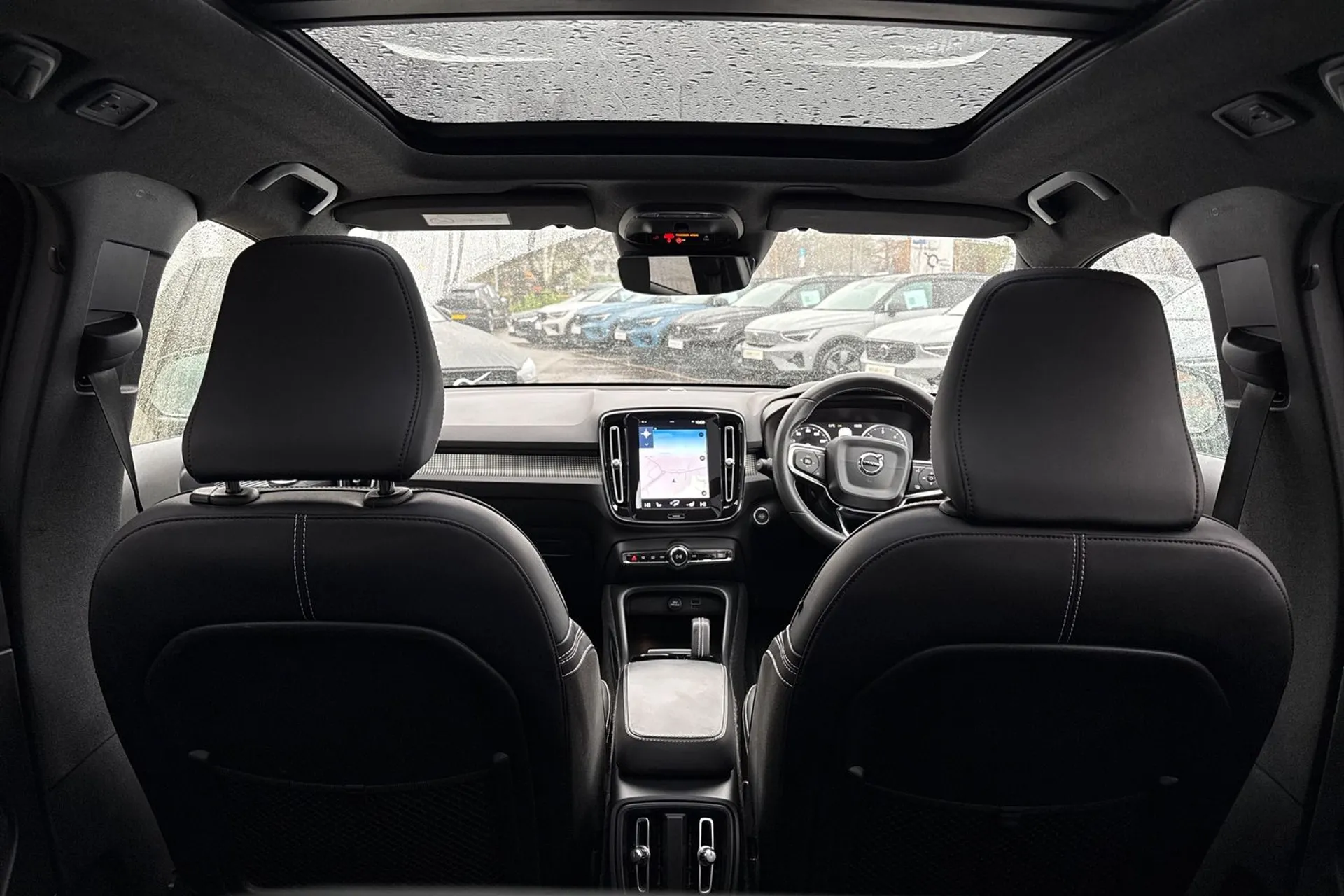 Volvo XC40 thumbnail image number 22