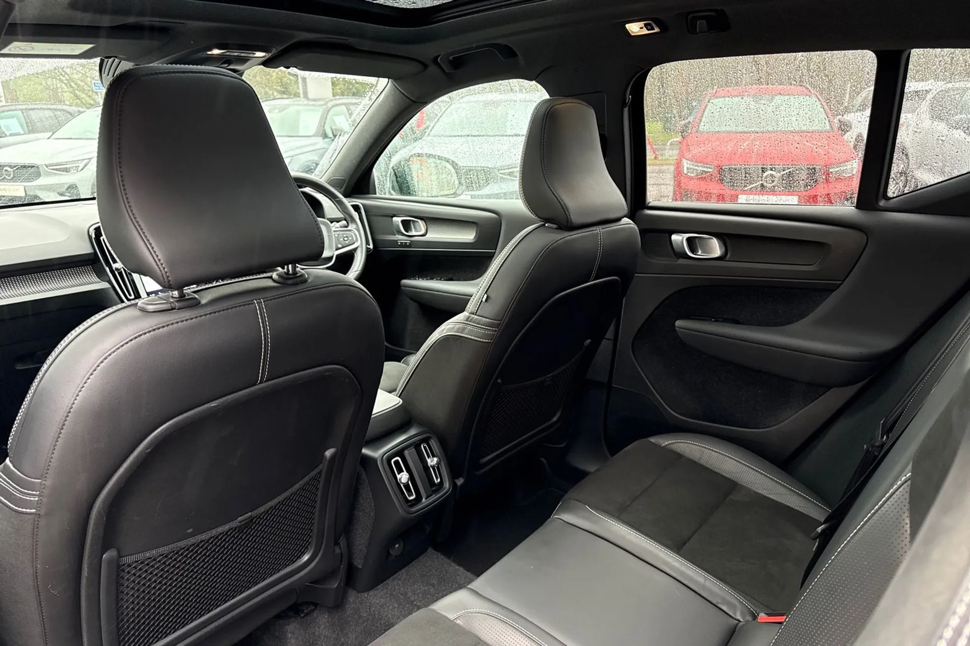 Volvo XC40 thumbnail image number 31