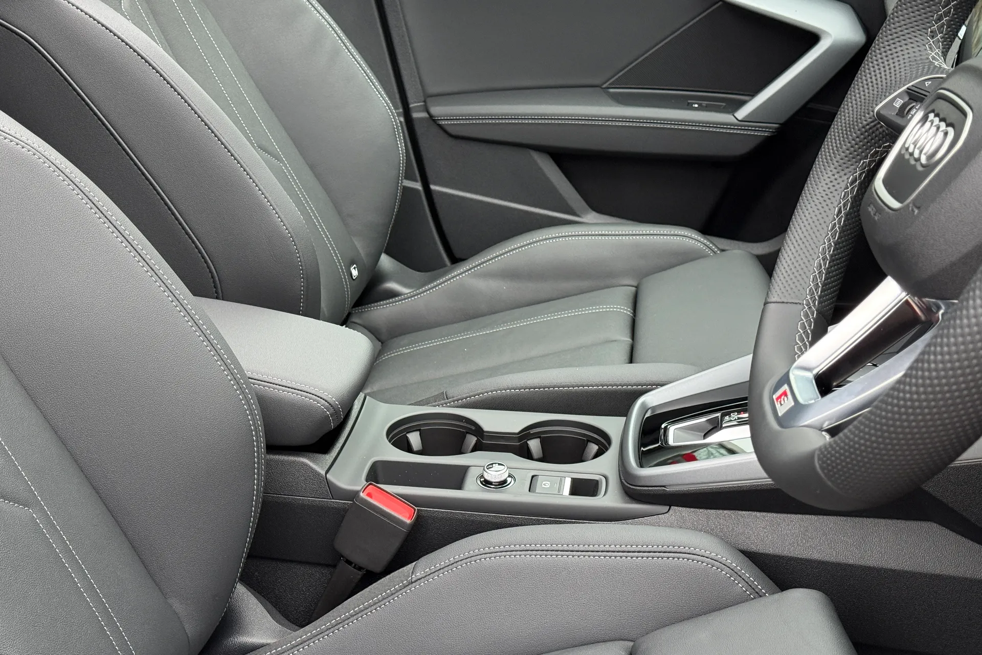 Audi A3 thumbnail image number 45