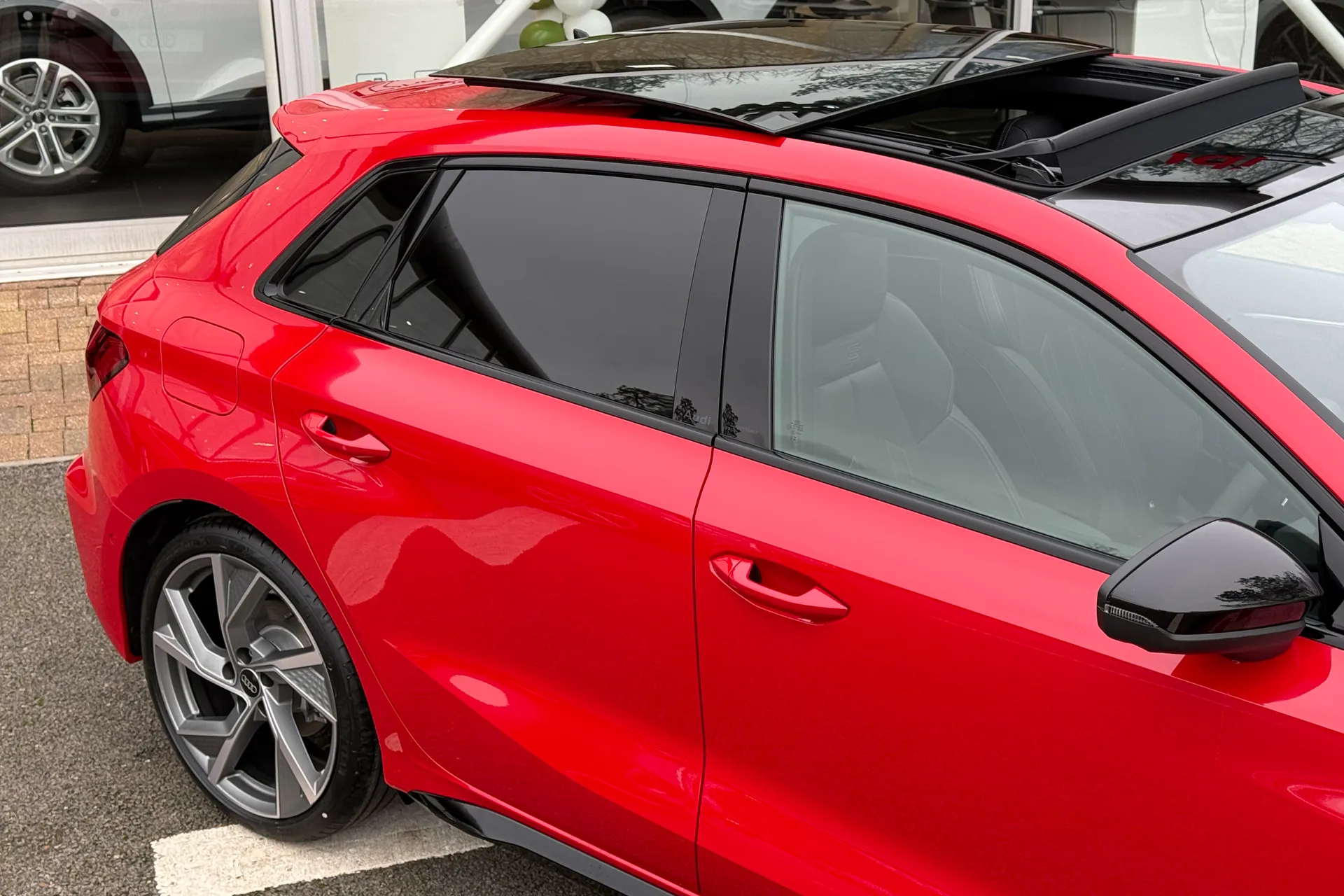 Audi A3 thumbnail image number 36