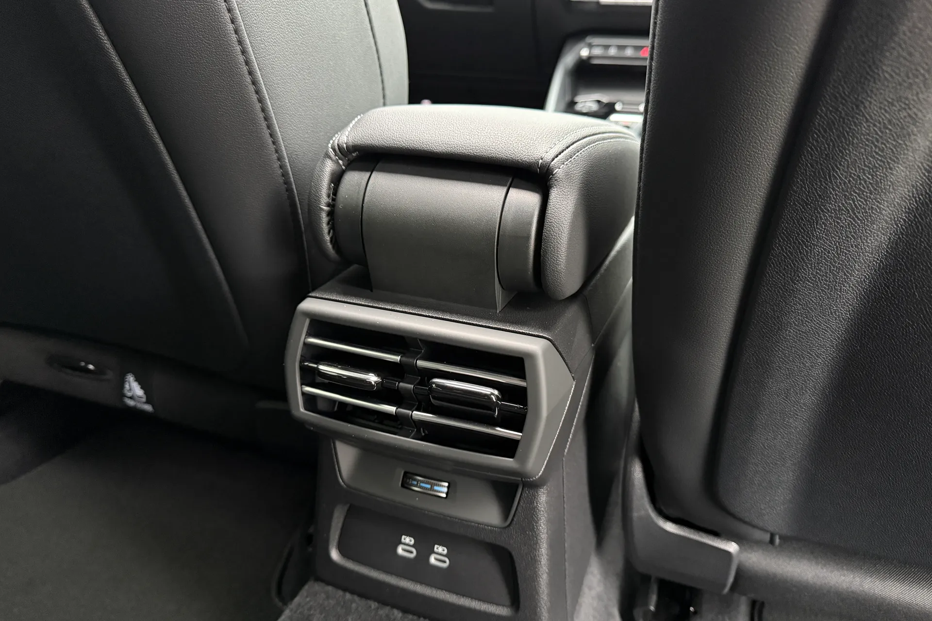 Audi A3 thumbnail image number 33