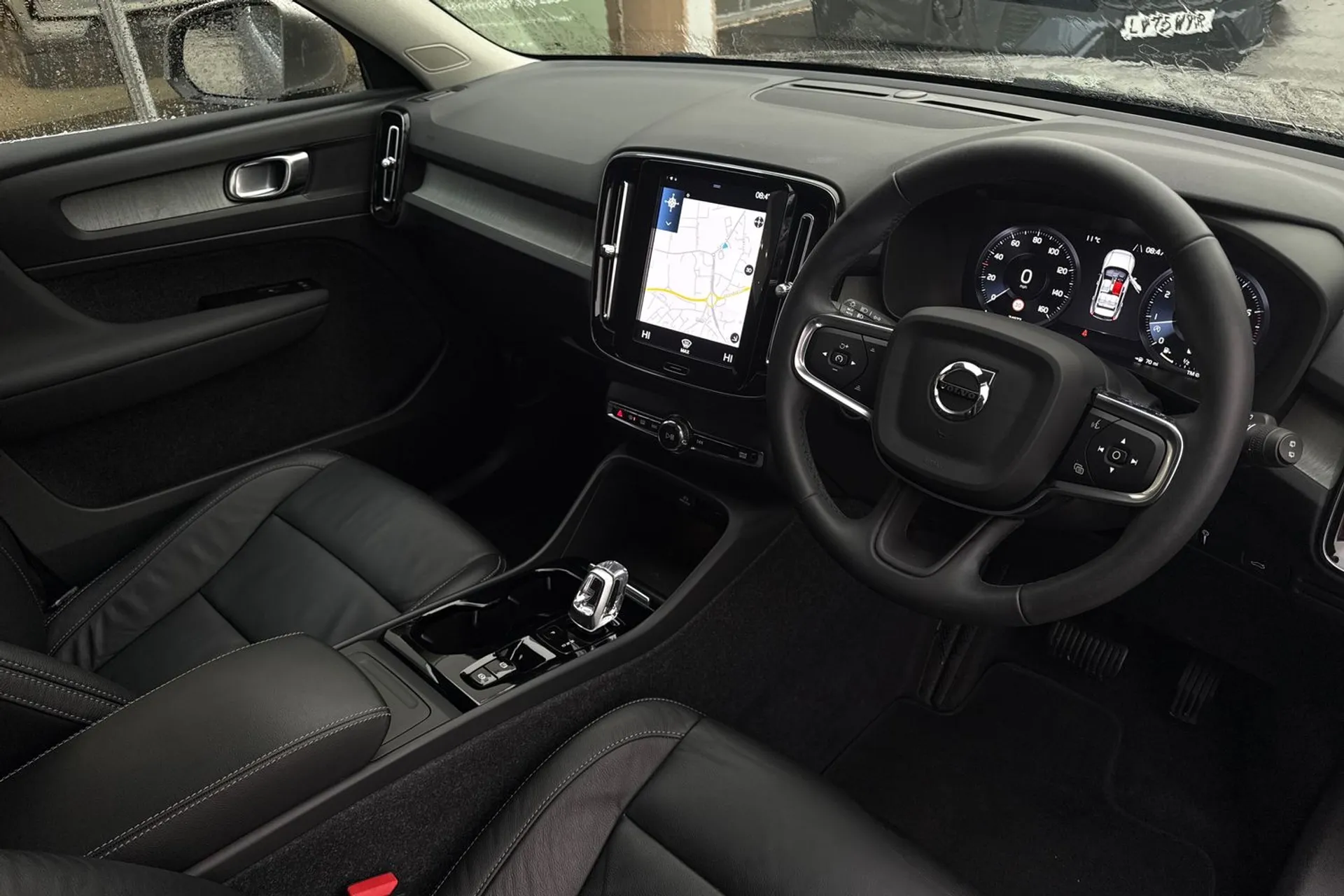 Volvo XC40 thumbnail image number 6