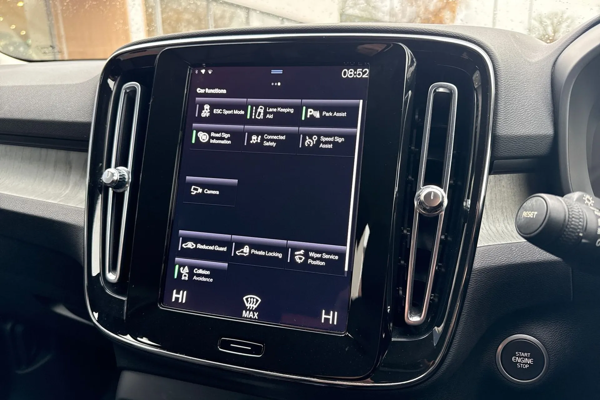 Volvo XC40 thumbnail image number 40