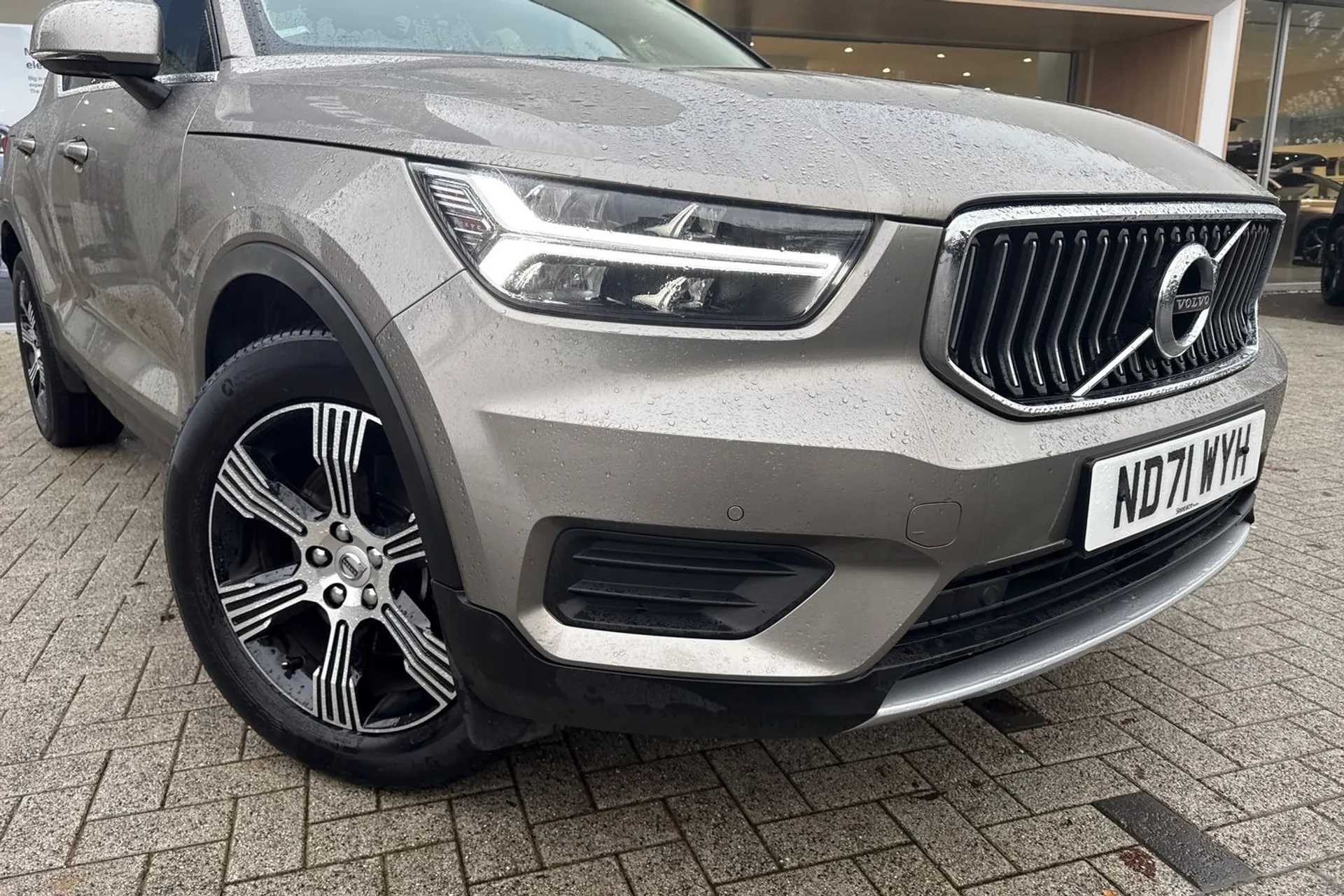 Volvo XC40 thumbnail image number 7