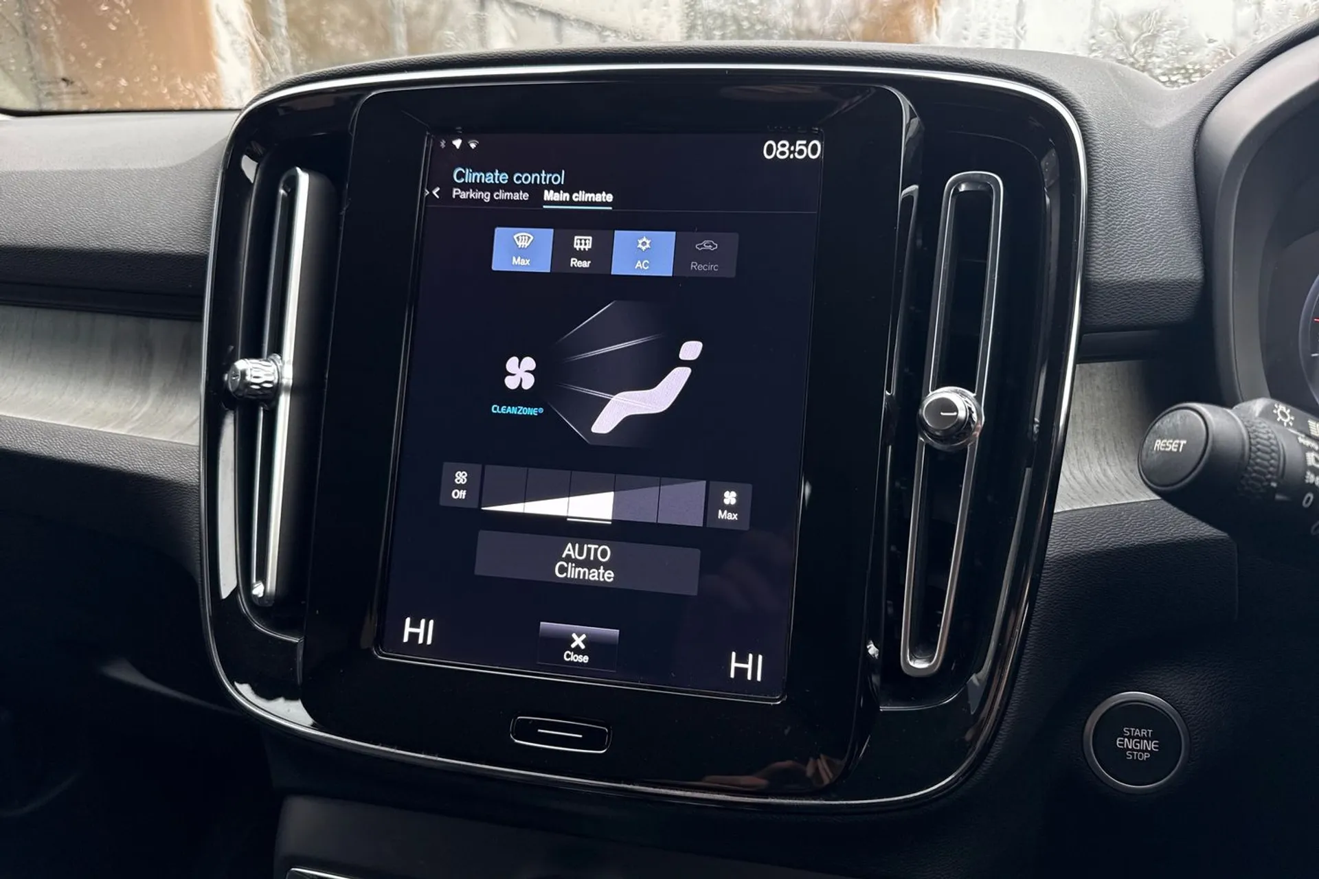 Volvo XC40 thumbnail image number 38