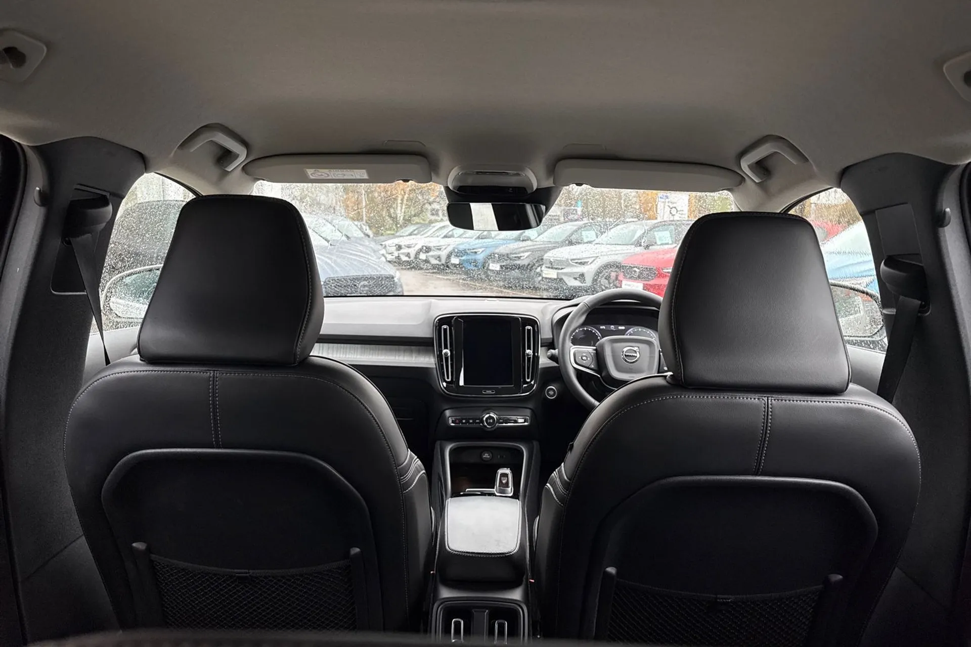 Volvo XC40 thumbnail image number 22