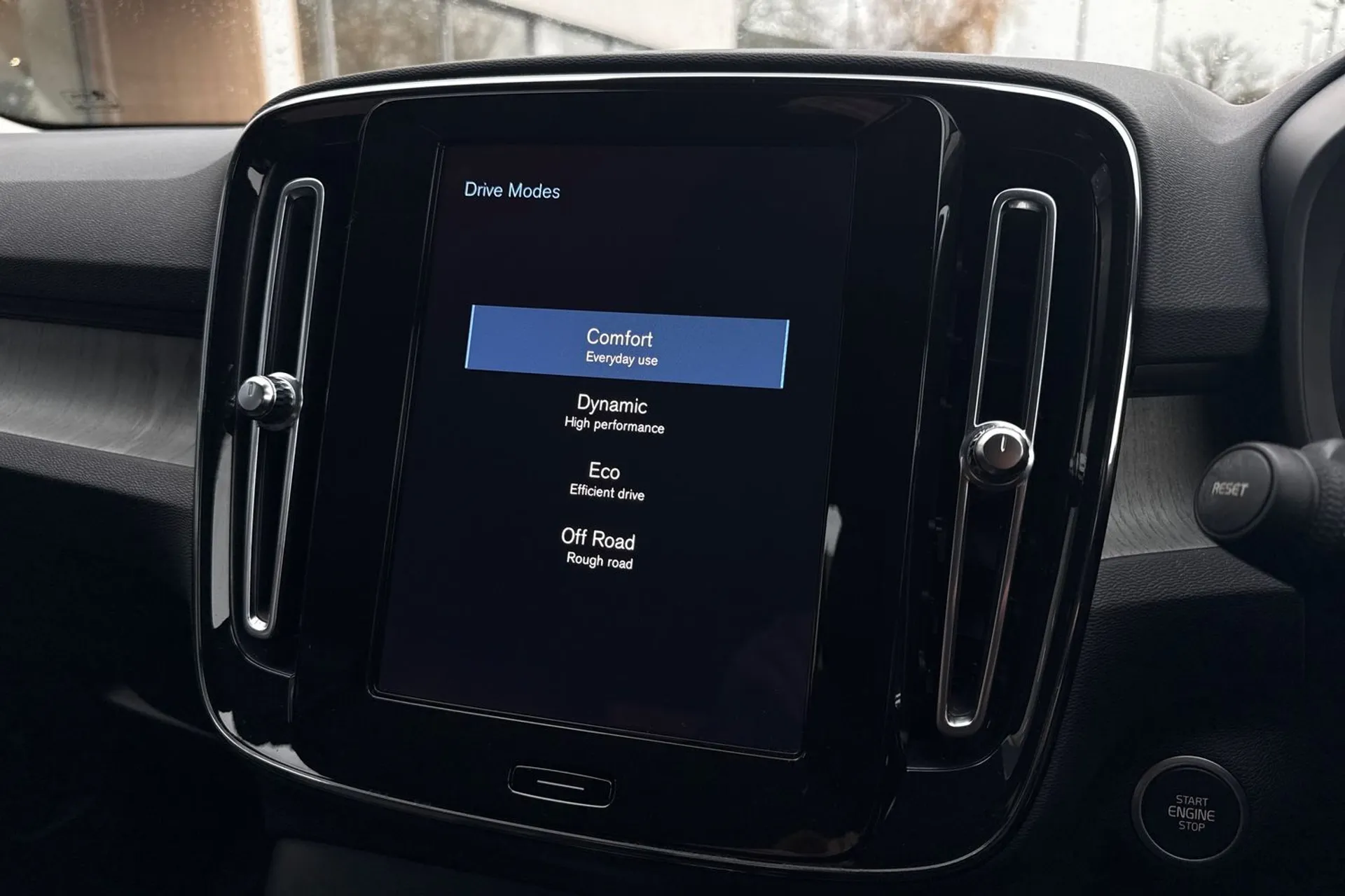 Volvo XC40 thumbnail image number 41