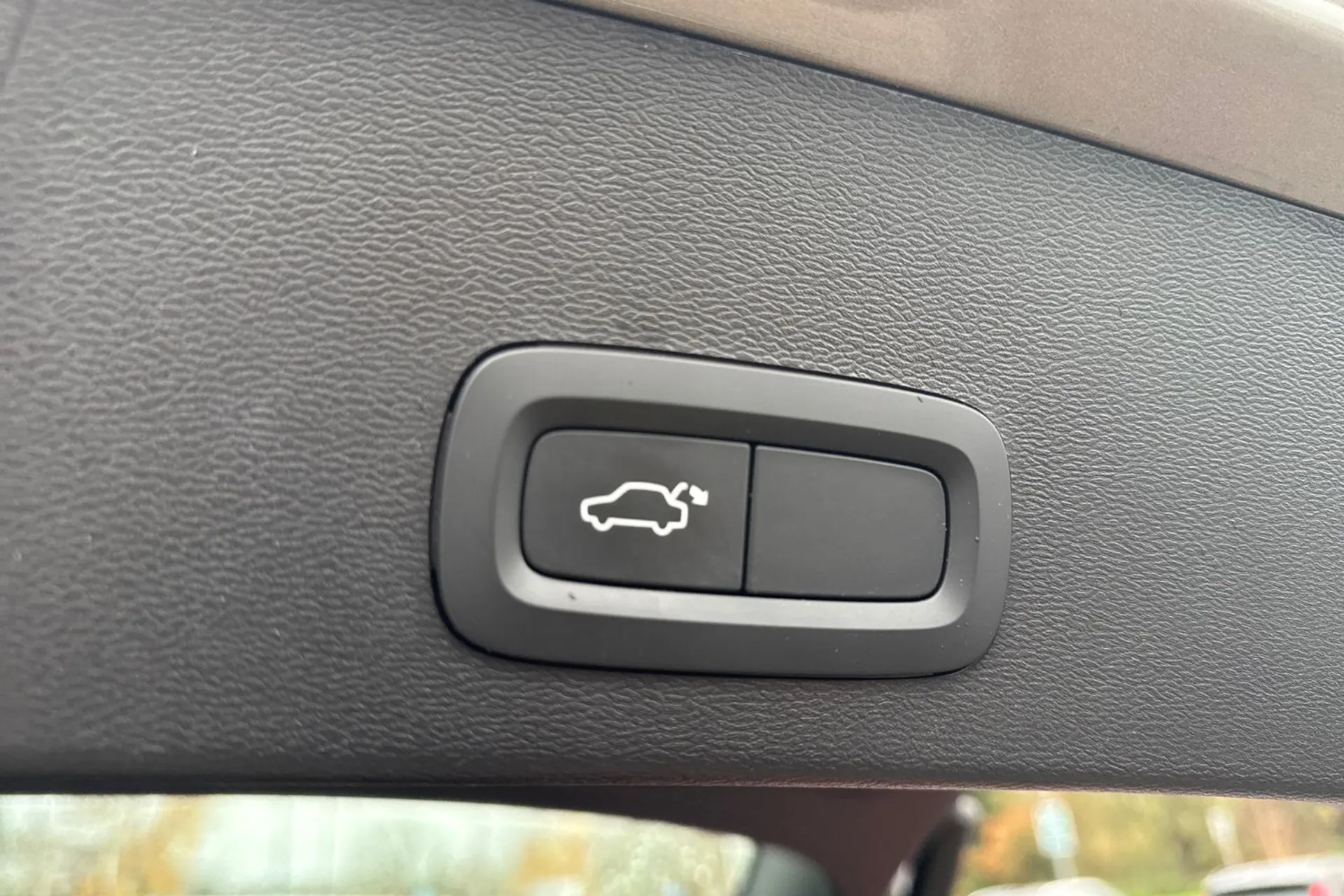 Volvo XC40 thumbnail image number 21