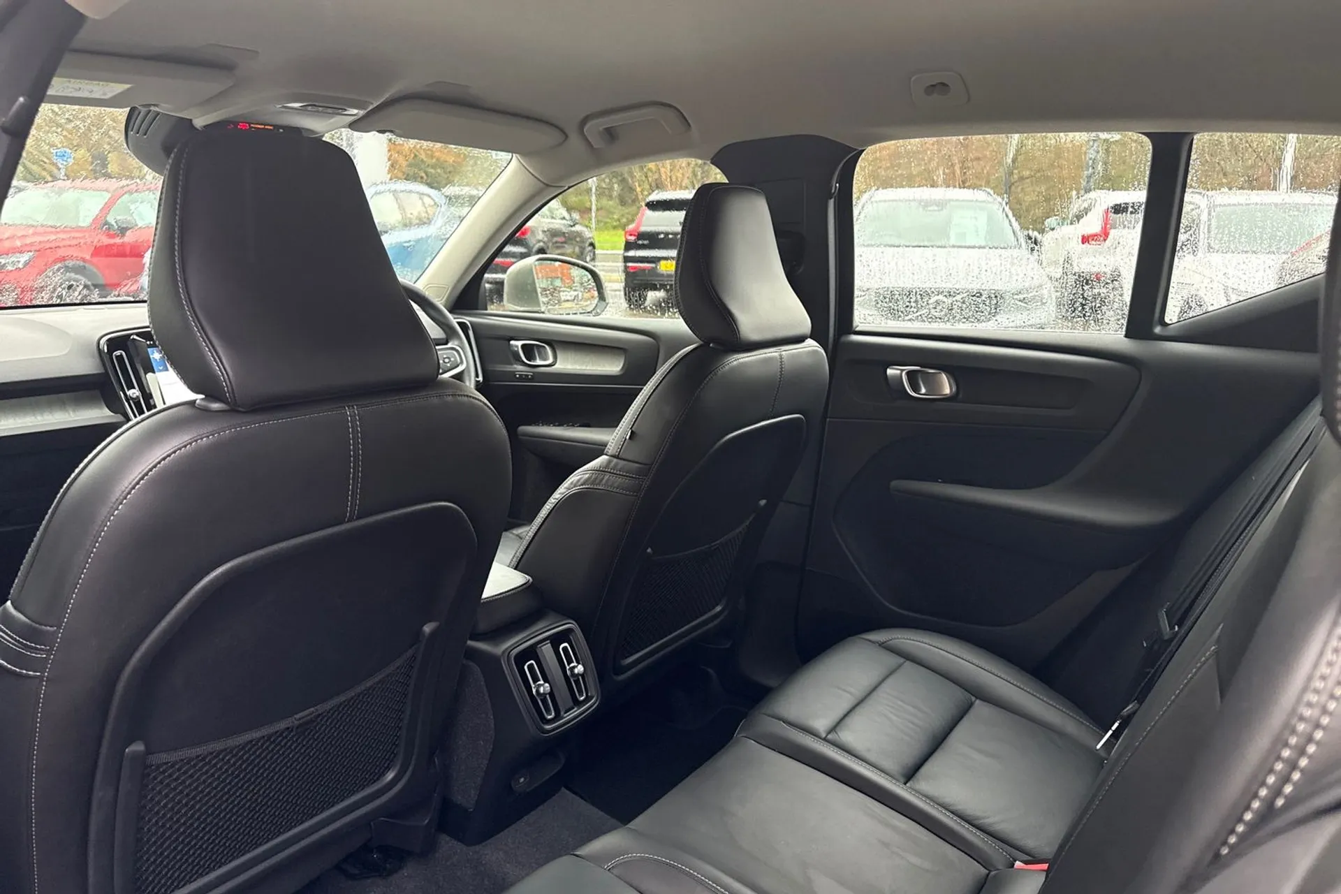 Volvo XC40 thumbnail image number 31