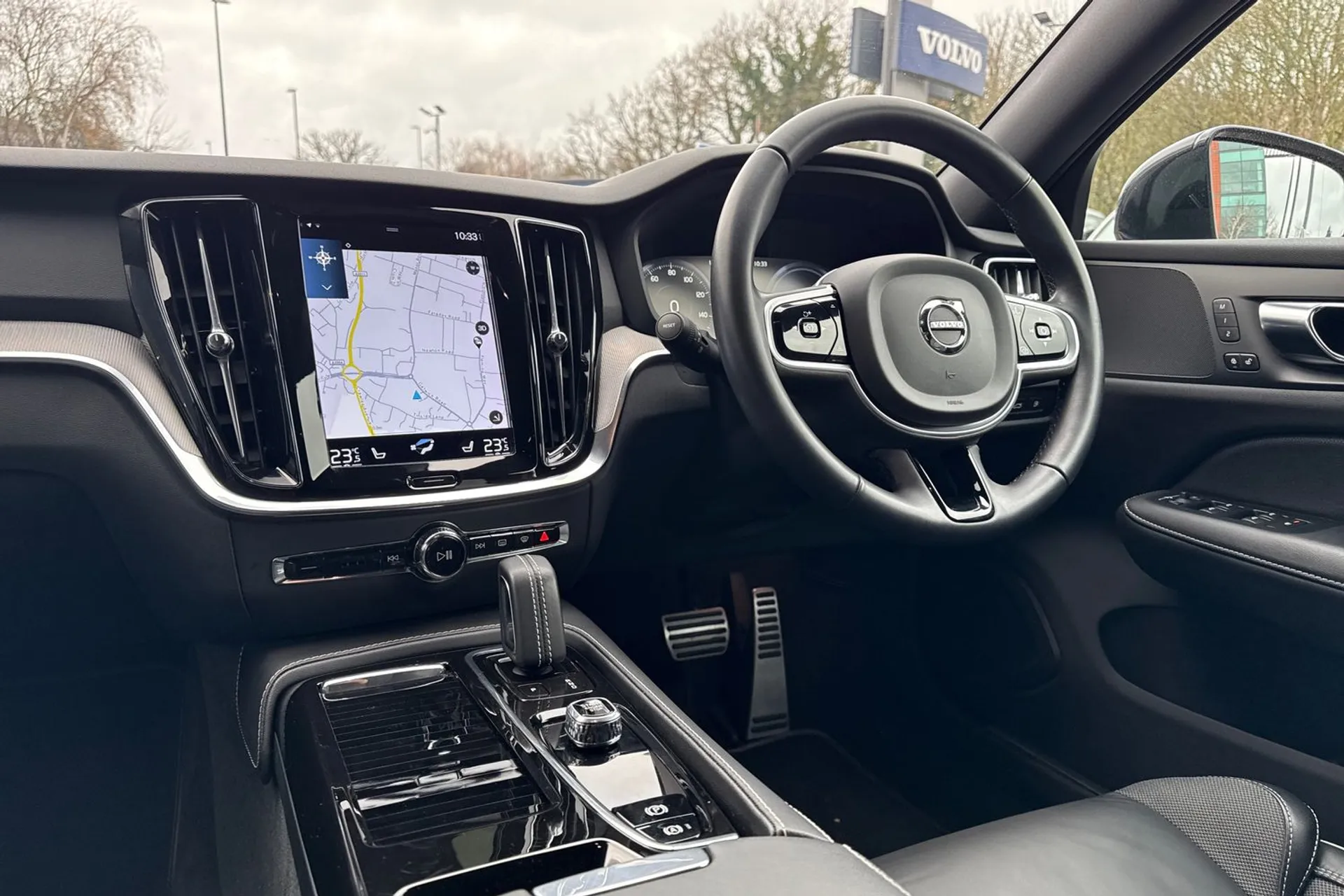 Volvo V60 thumbnail image number 35