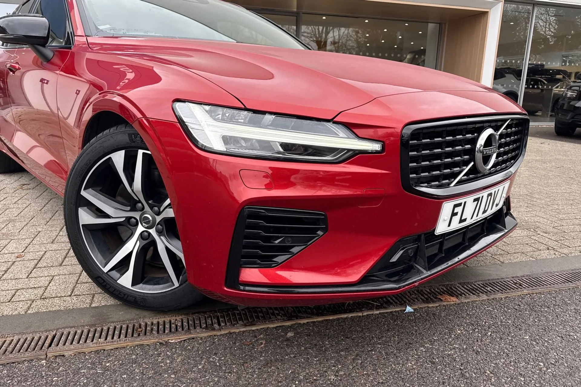 Volvo V60 thumbnail image number 7