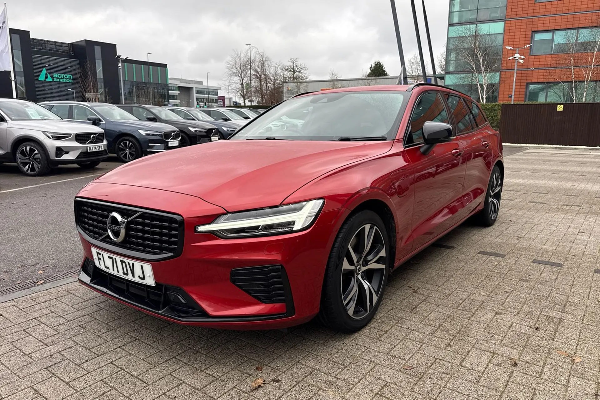 Volvo V60 thumbnail image number 12