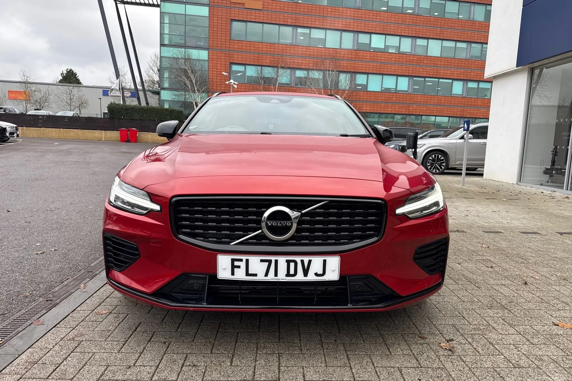 Volvo V60 thumbnail image number 13