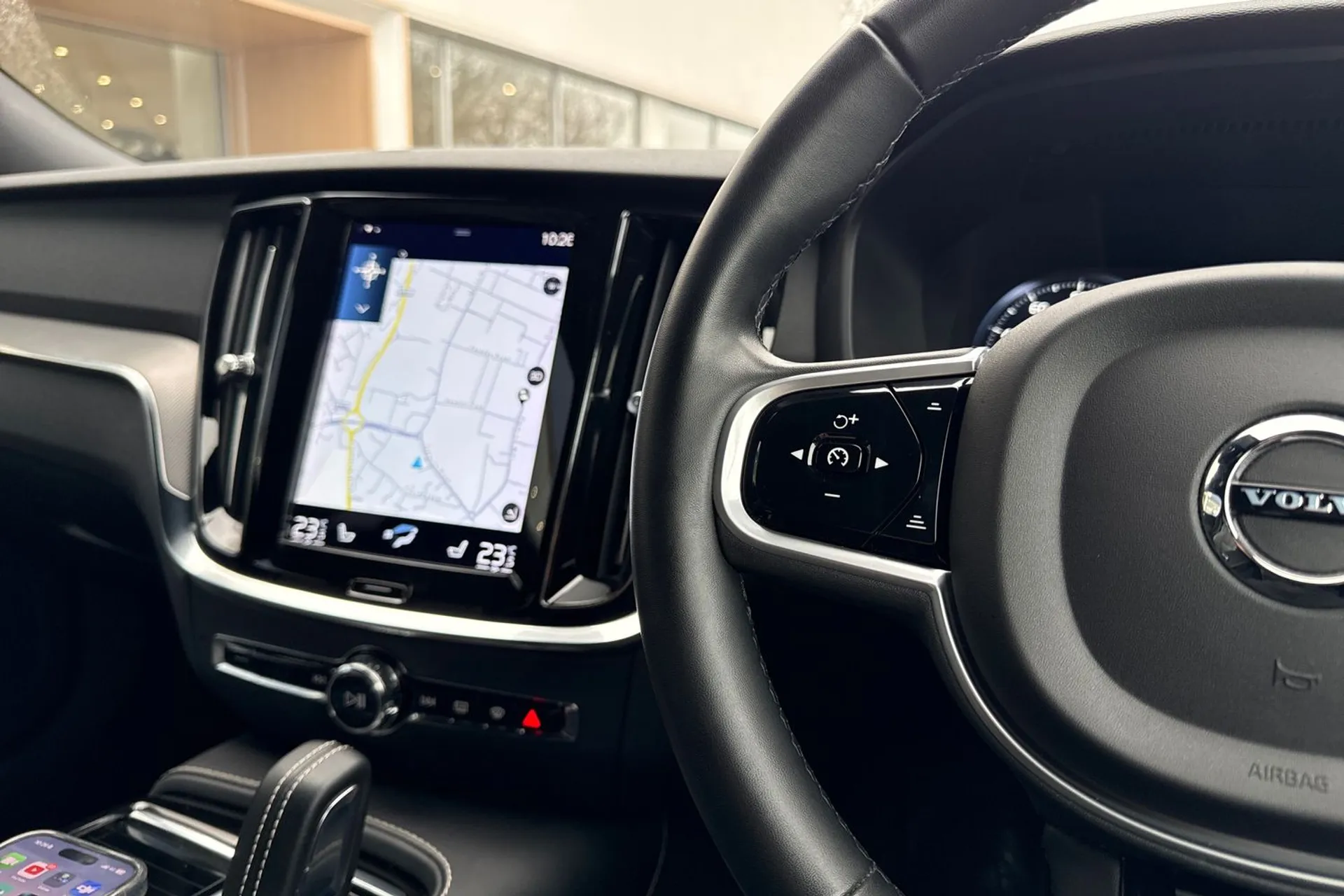 Volvo V60 thumbnail image number 36