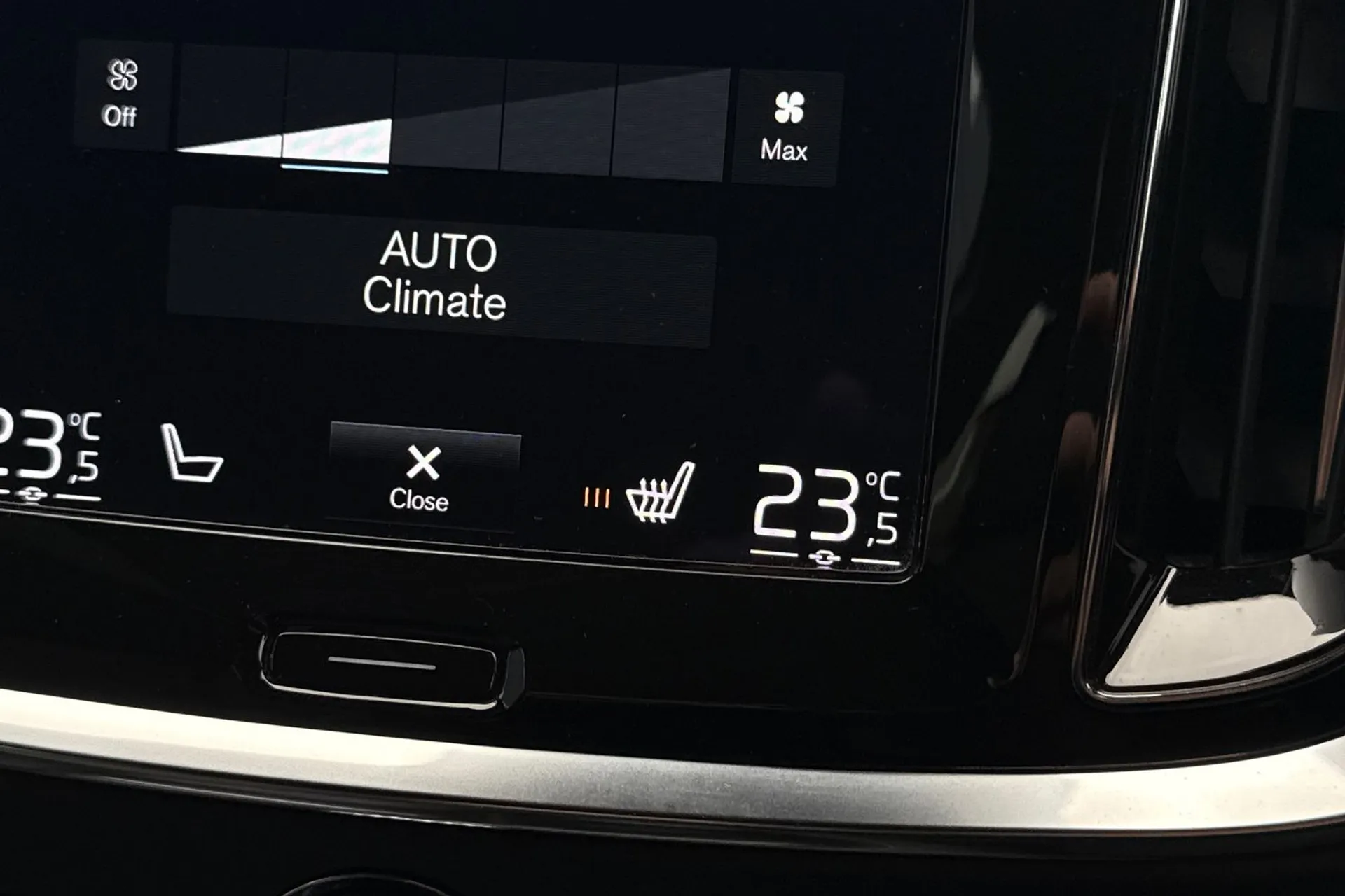 Volvo V60 thumbnail image number 39