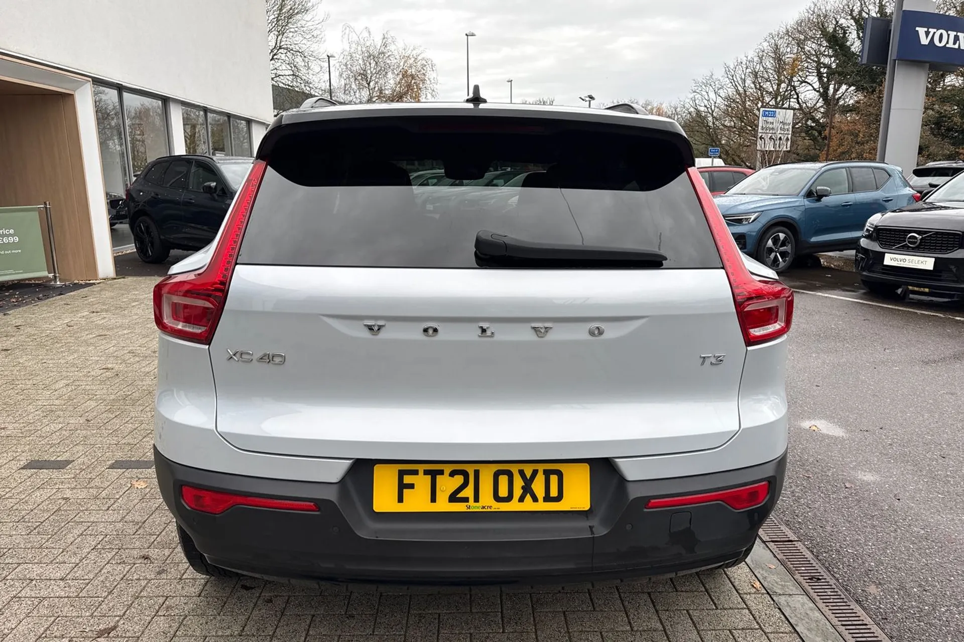 Volvo XC40 thumbnail image number 9