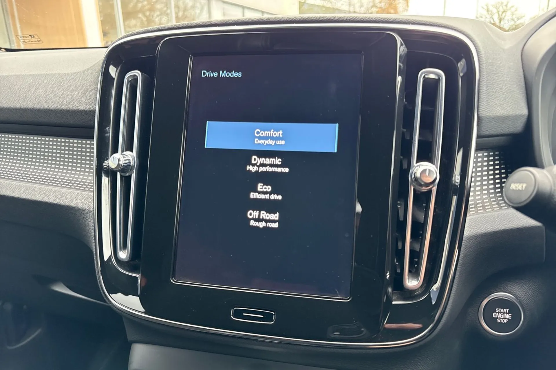 Volvo XC40 thumbnail image number 41