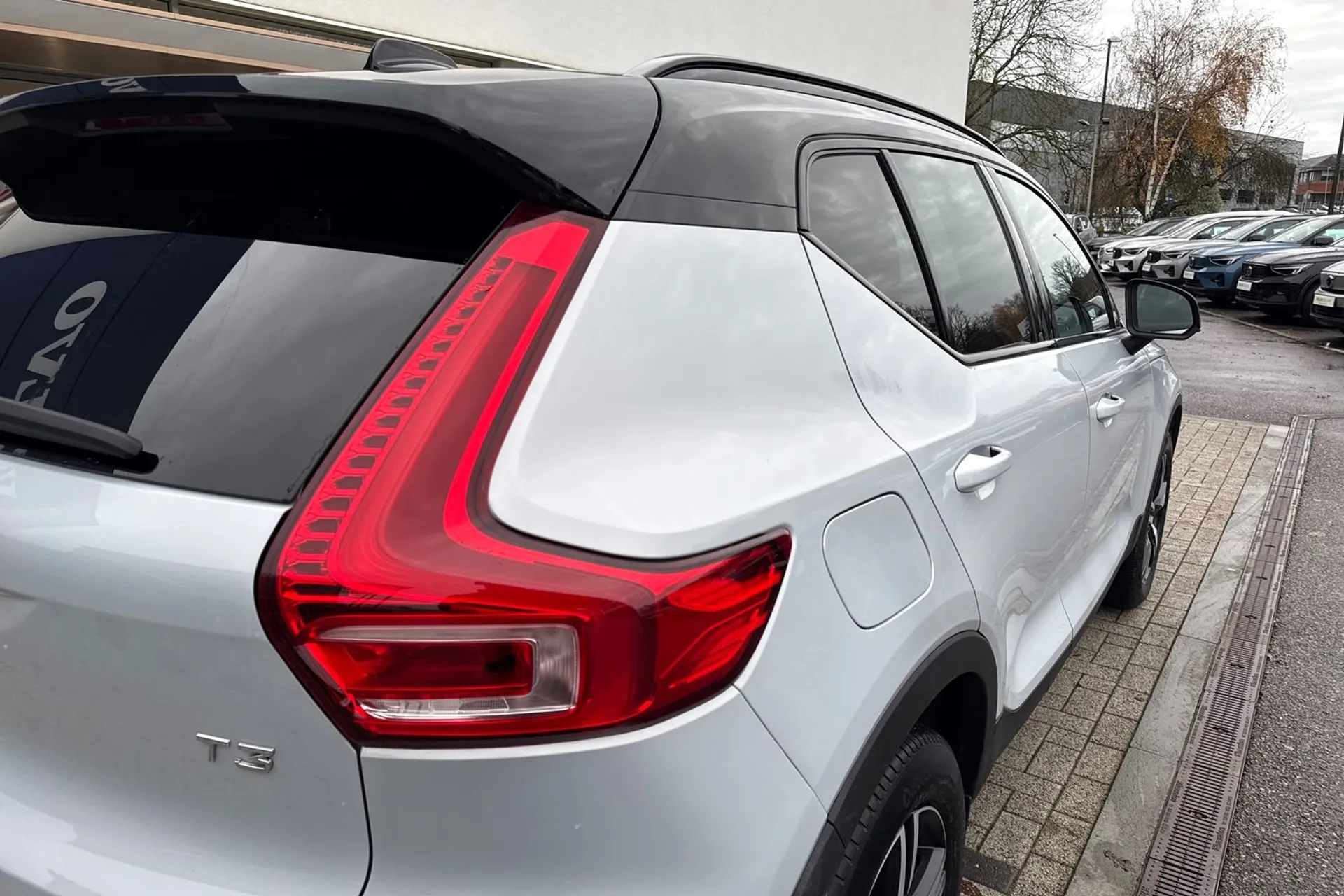 Volvo XC40 thumbnail image number 15