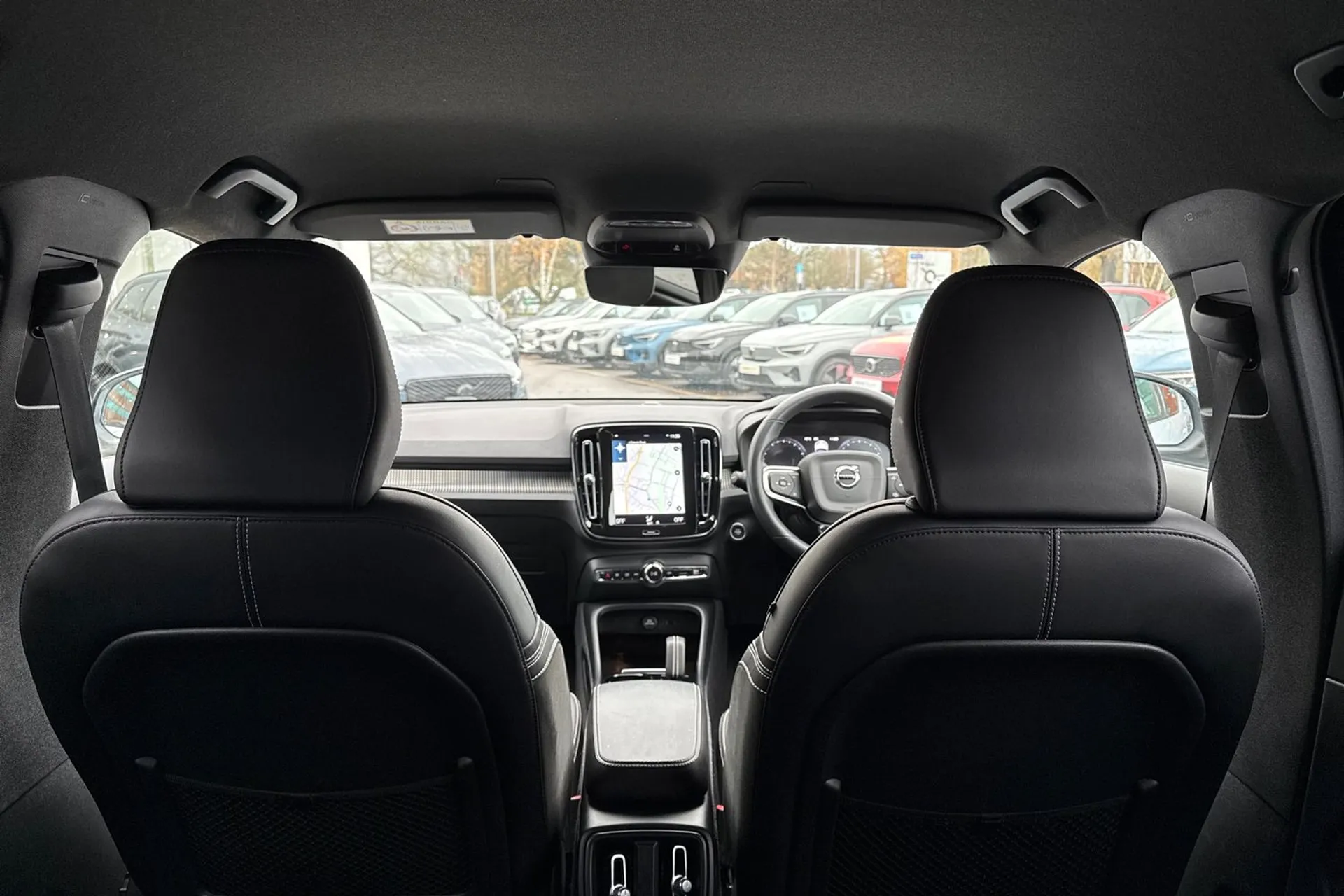 Volvo XC40 thumbnail image number 22