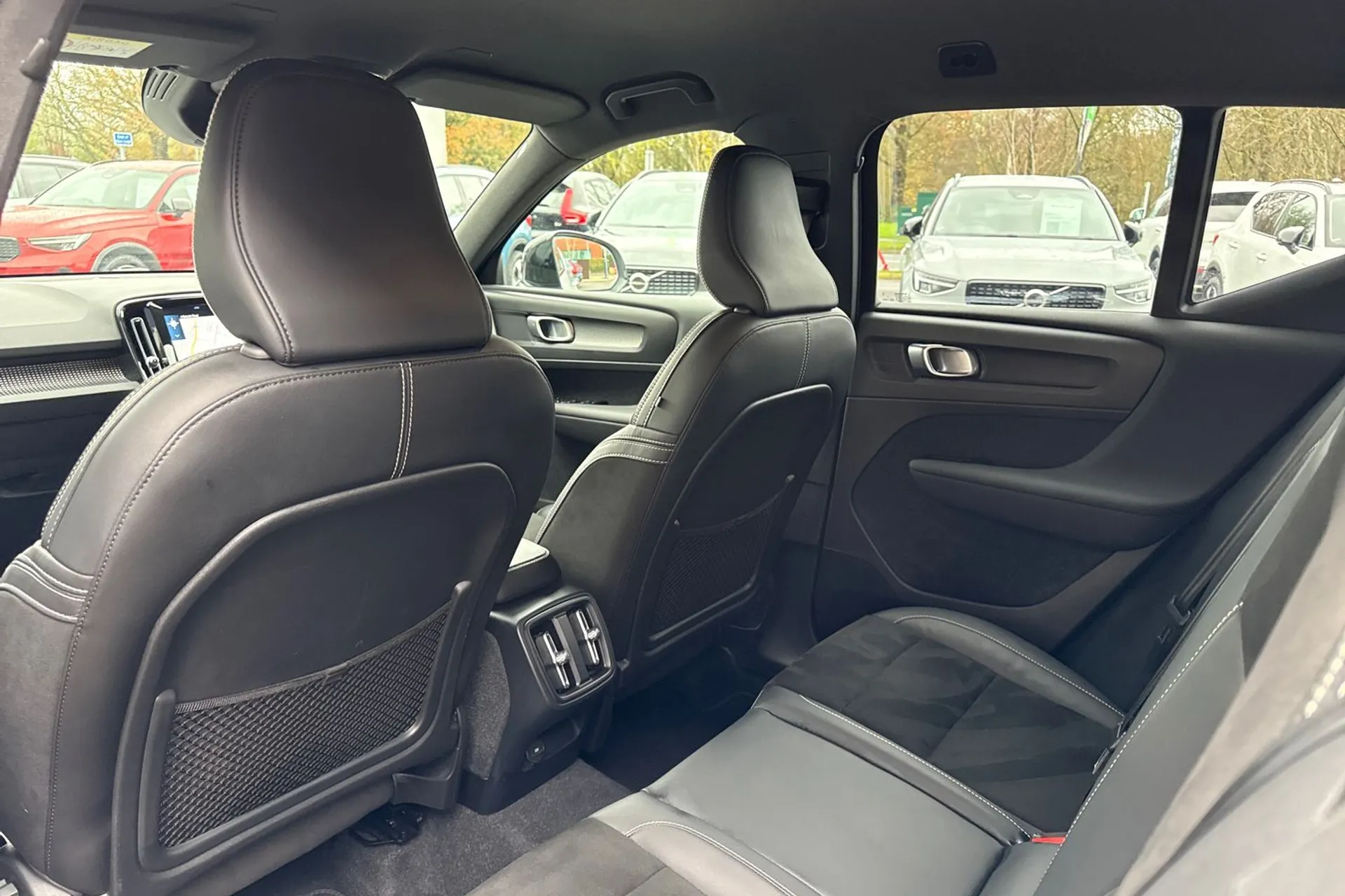 Volvo XC40 thumbnail image number 31