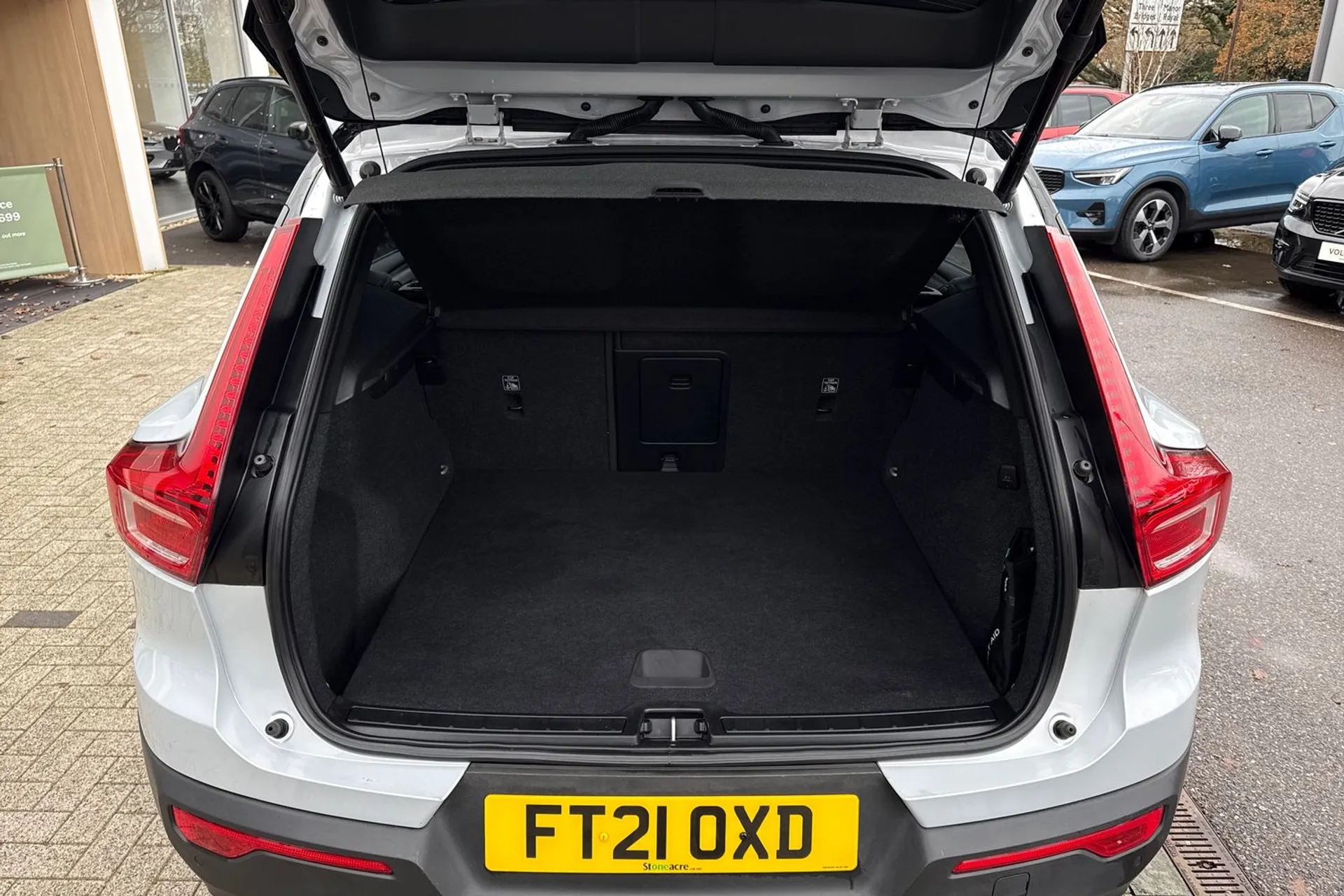 Volvo XC40 thumbnail image number 20