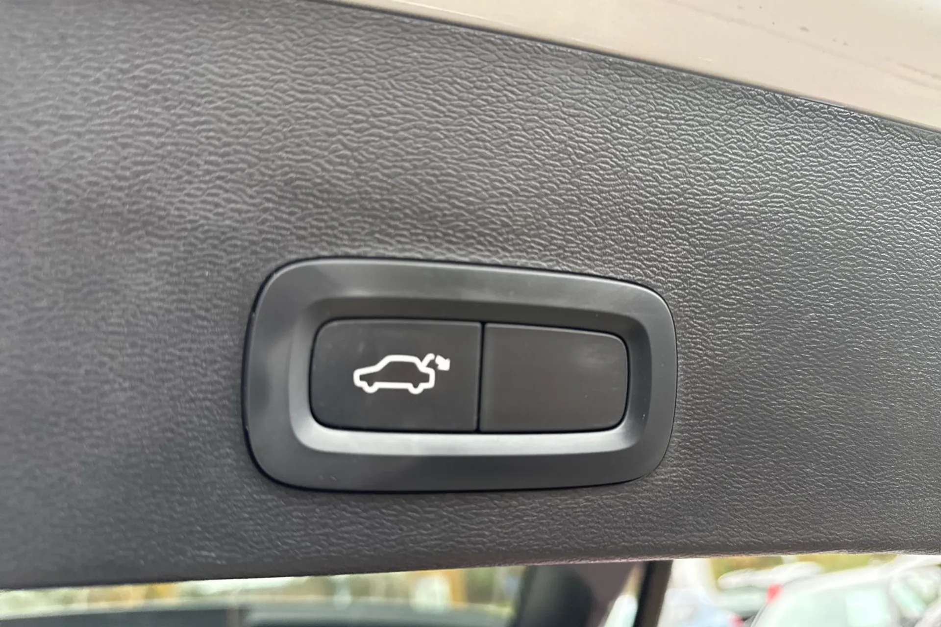 Volvo XC40 thumbnail image number 21