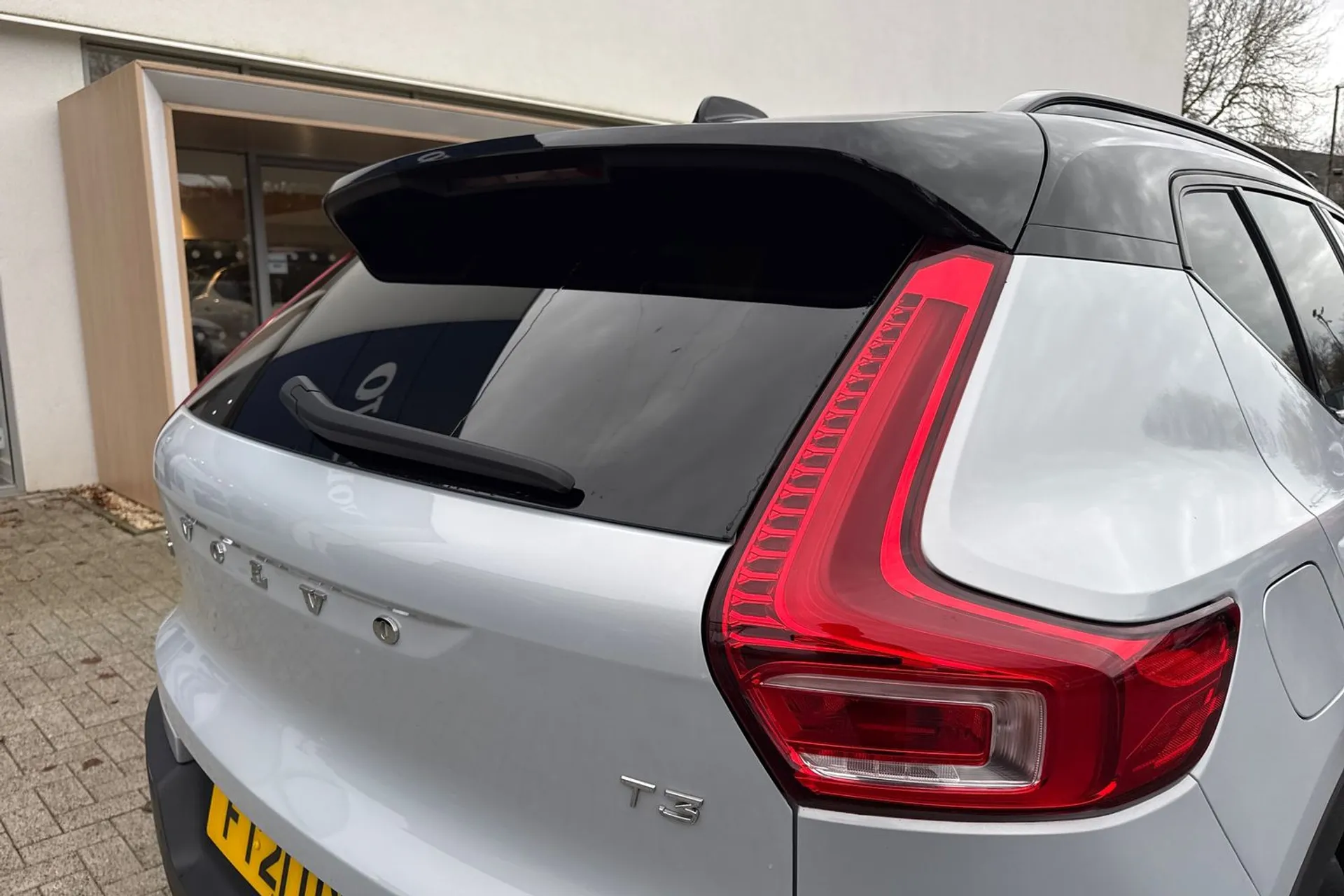 Volvo XC40 thumbnail image number 16