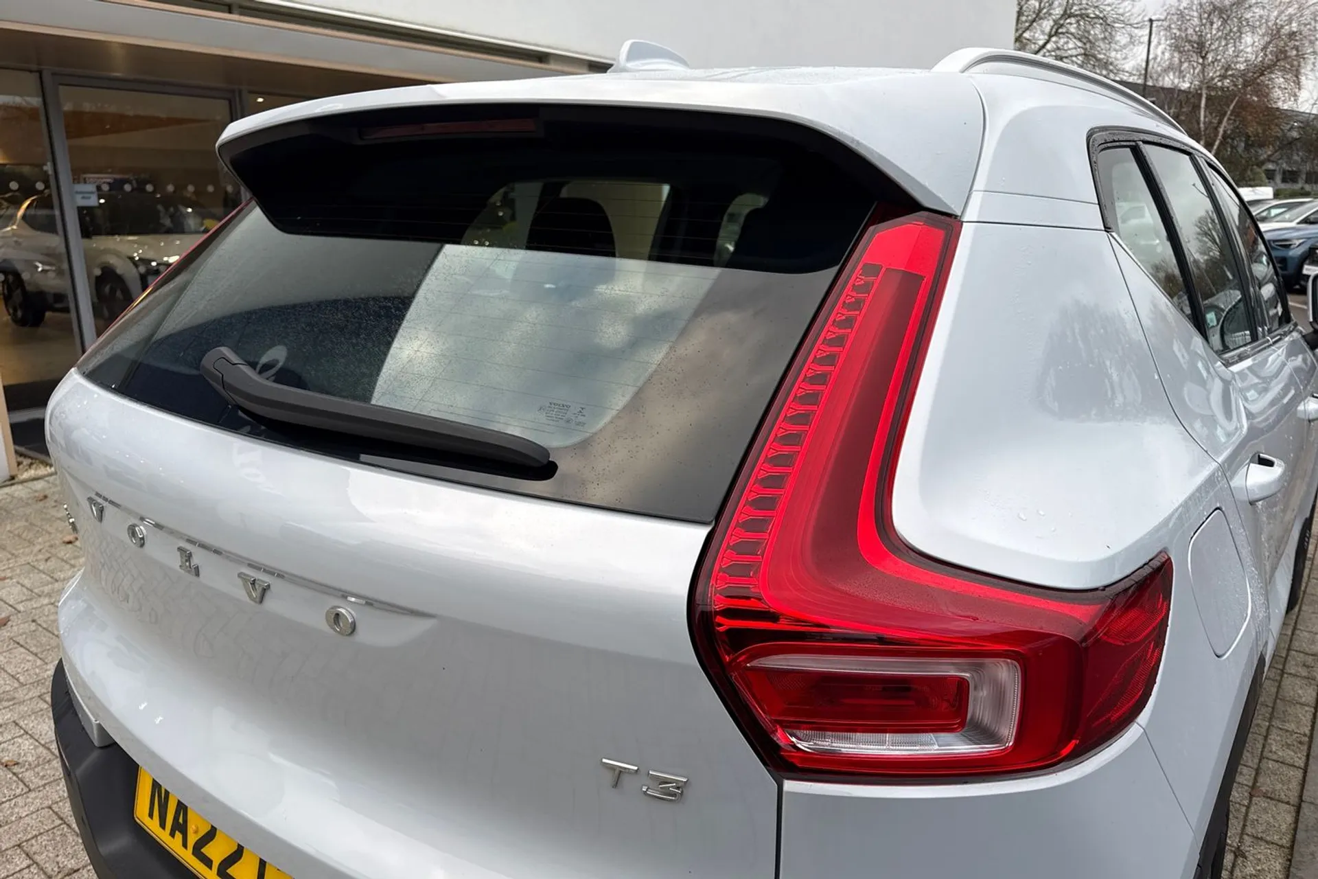 Volvo XC40 thumbnail image number 16