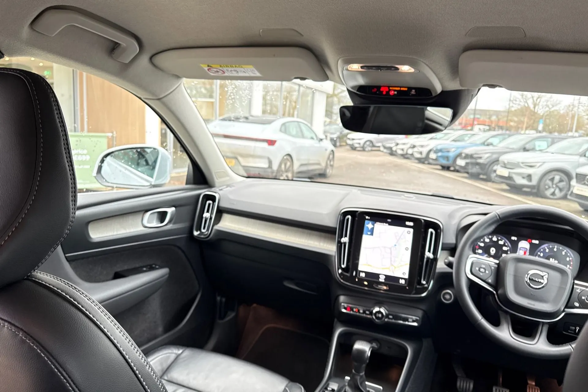 Volvo XC40 thumbnail image number 32