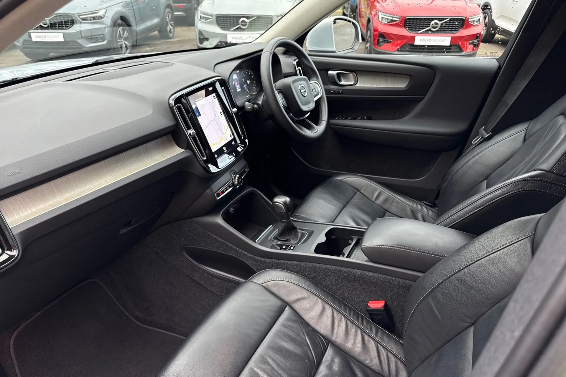 Volvo XC40 thumbnail image number 27