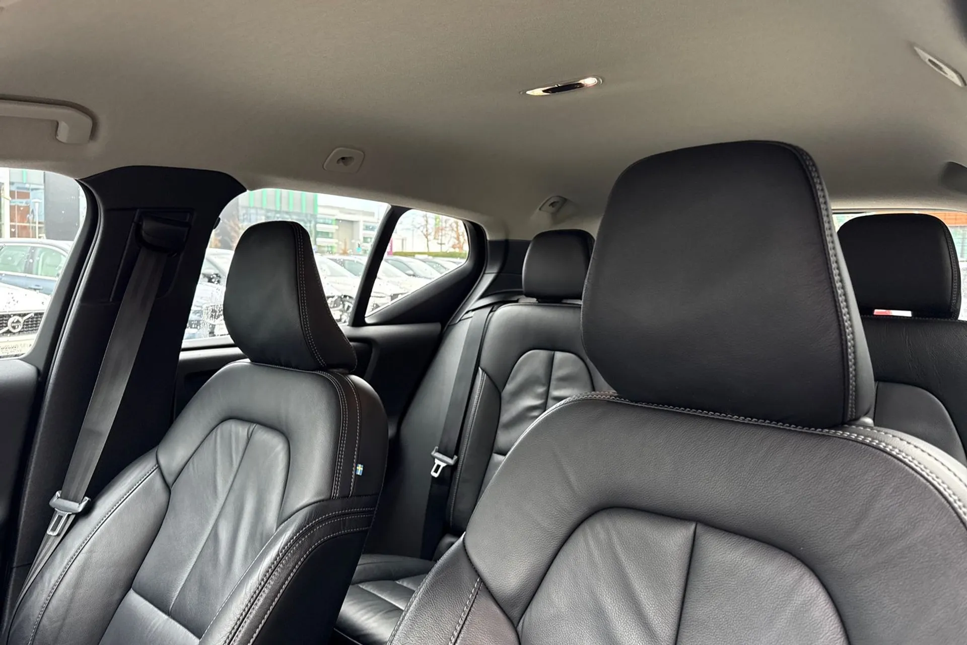 Volvo XC40 thumbnail image number 29