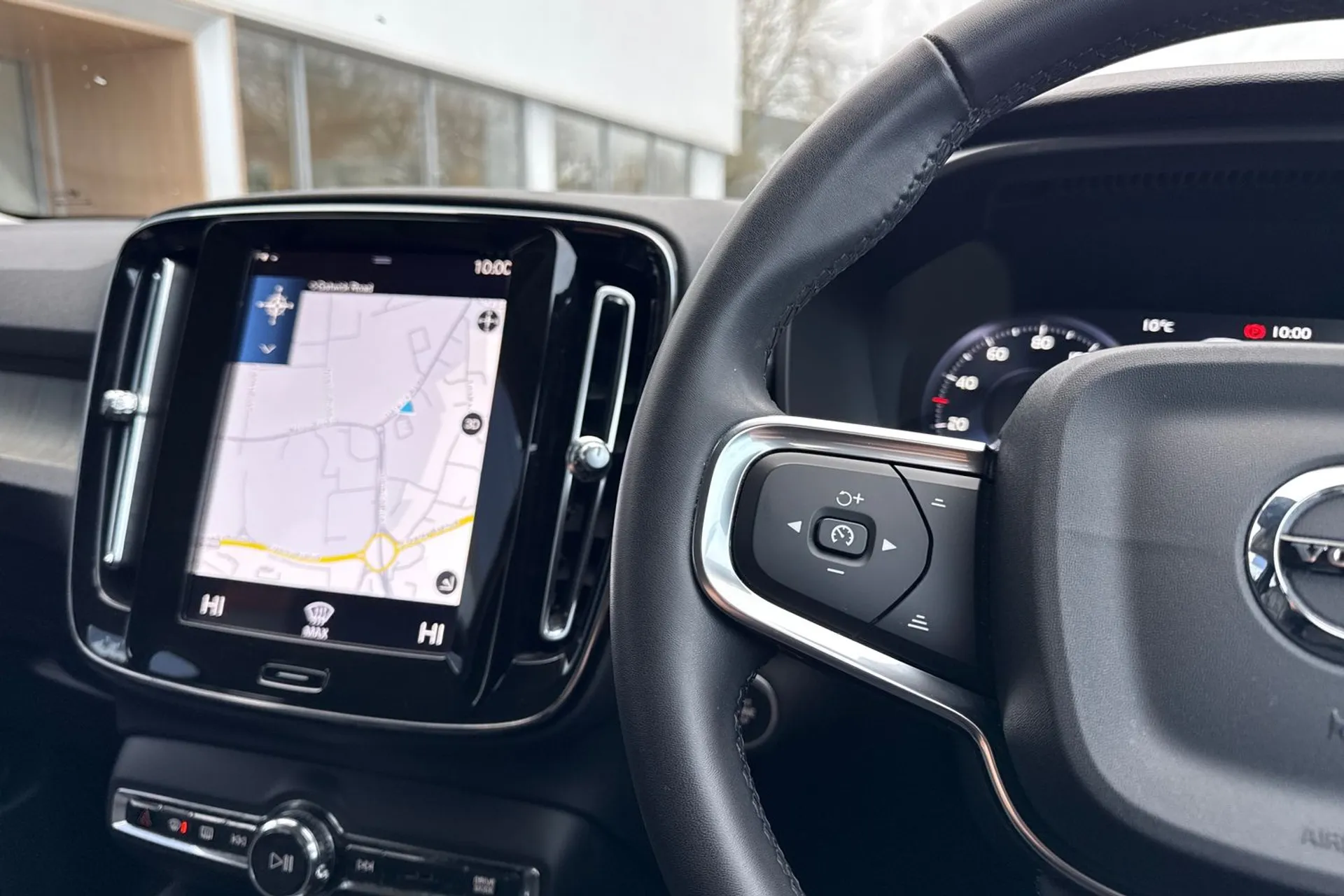 Volvo XC40 thumbnail image number 36