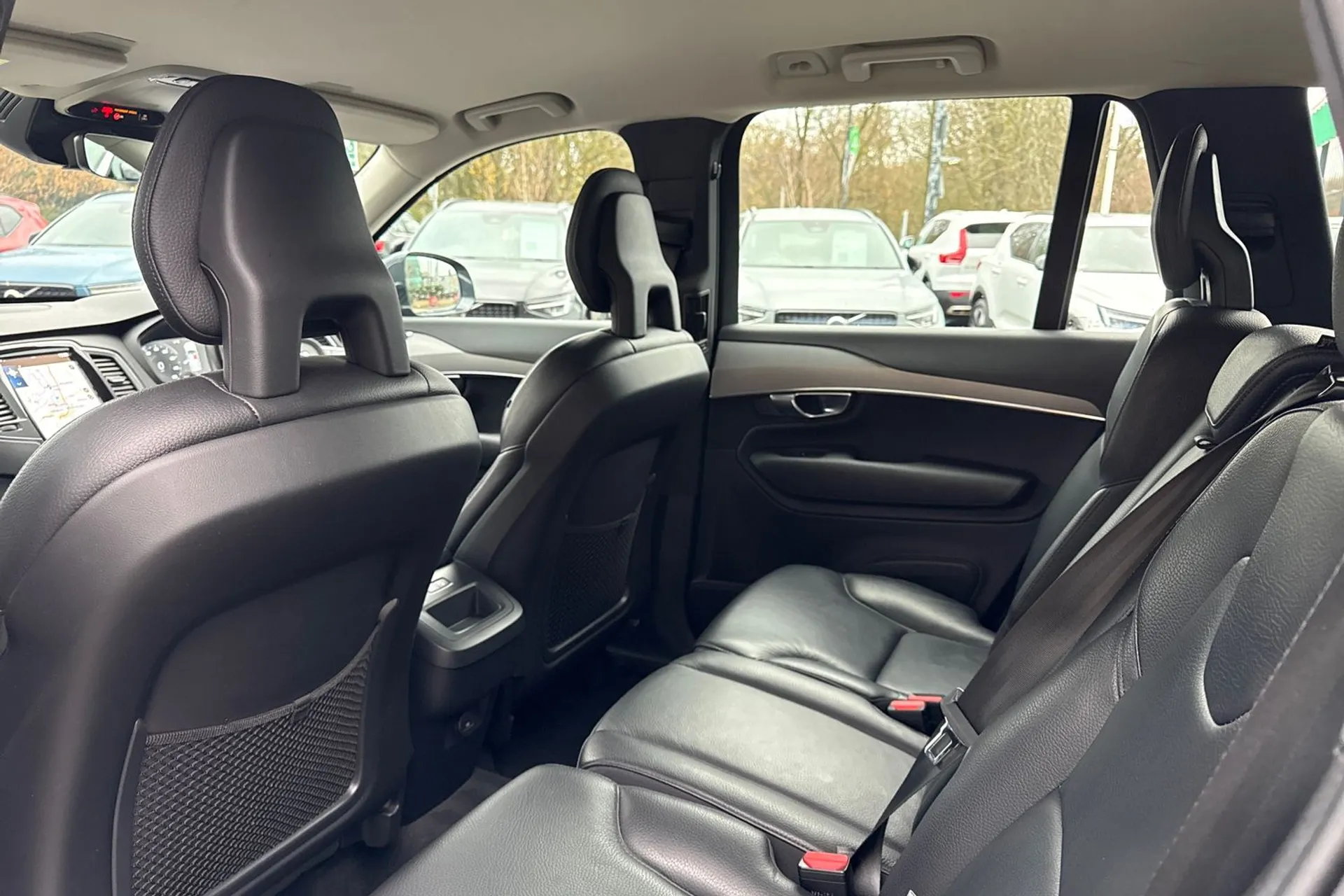 Volvo XC90 thumbnail image number 32