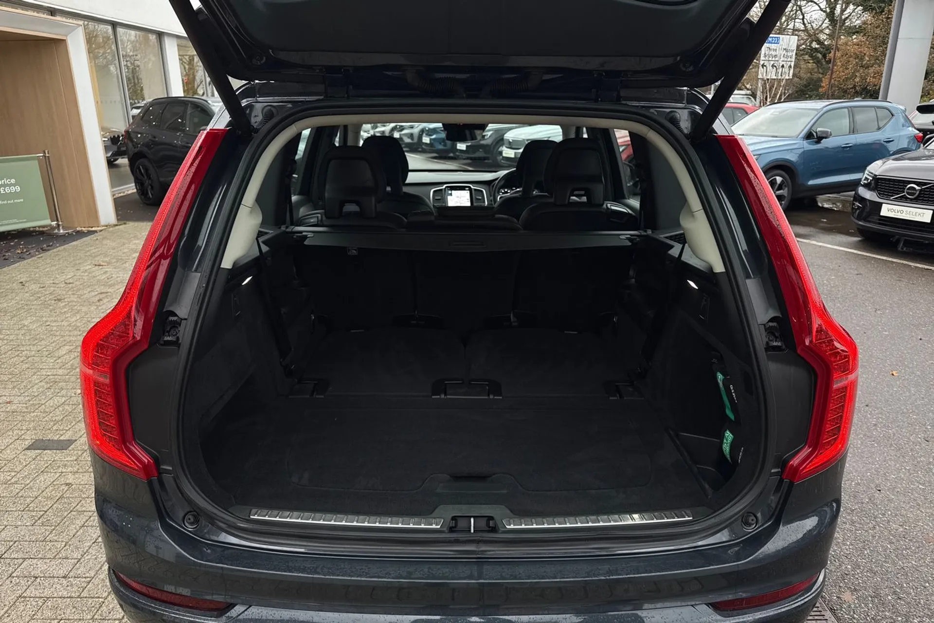 Volvo XC90 thumbnail image number 21