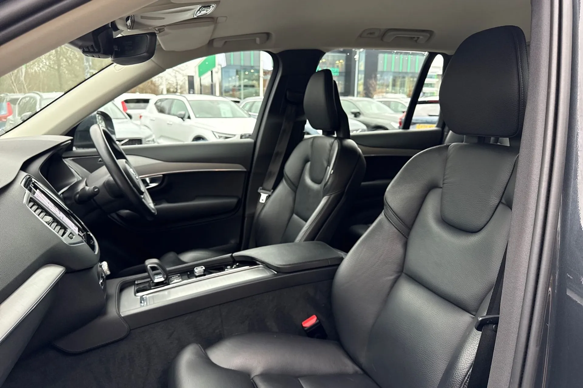 Volvo XC90 thumbnail image number 29