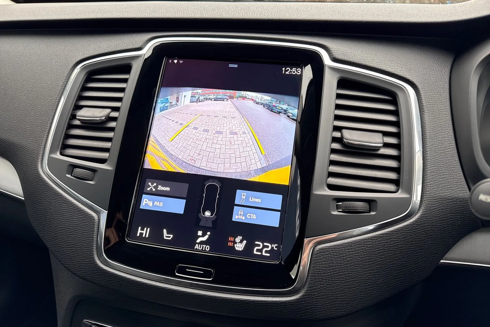 Volvo XC90 thumbnail image number 4