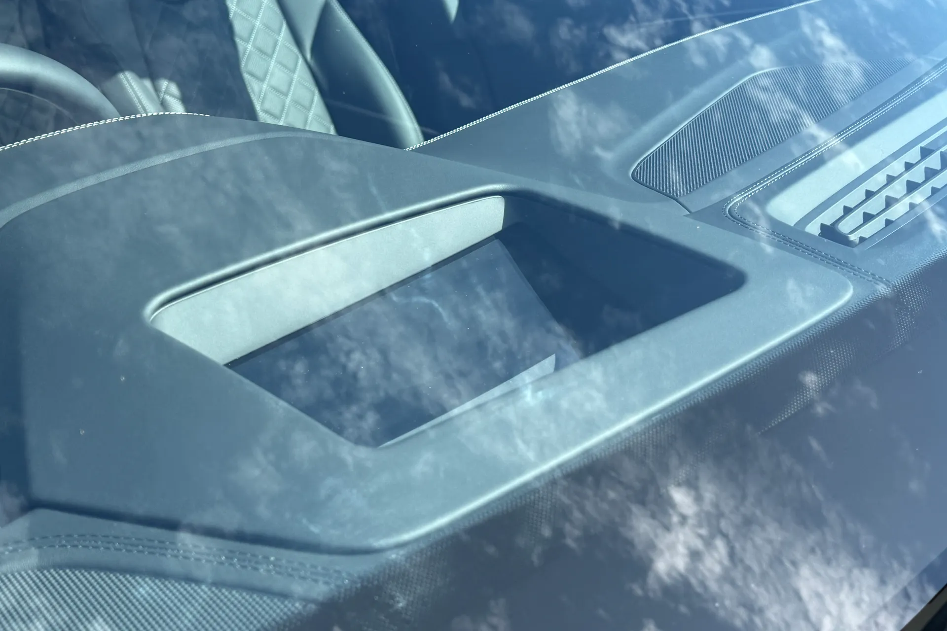 Audi Q7 thumbnail image number 10